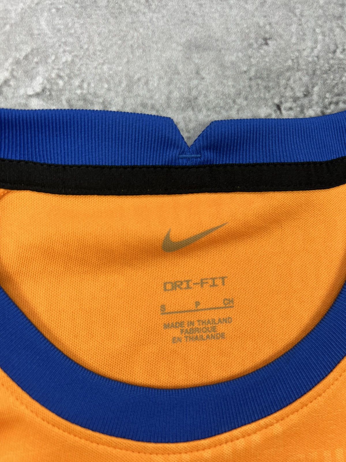 Nike Nike Barcelona Culers Pre Match Jersey Soccer Football Size US S / EU 44-46 / 1 - 3 Thumbnail