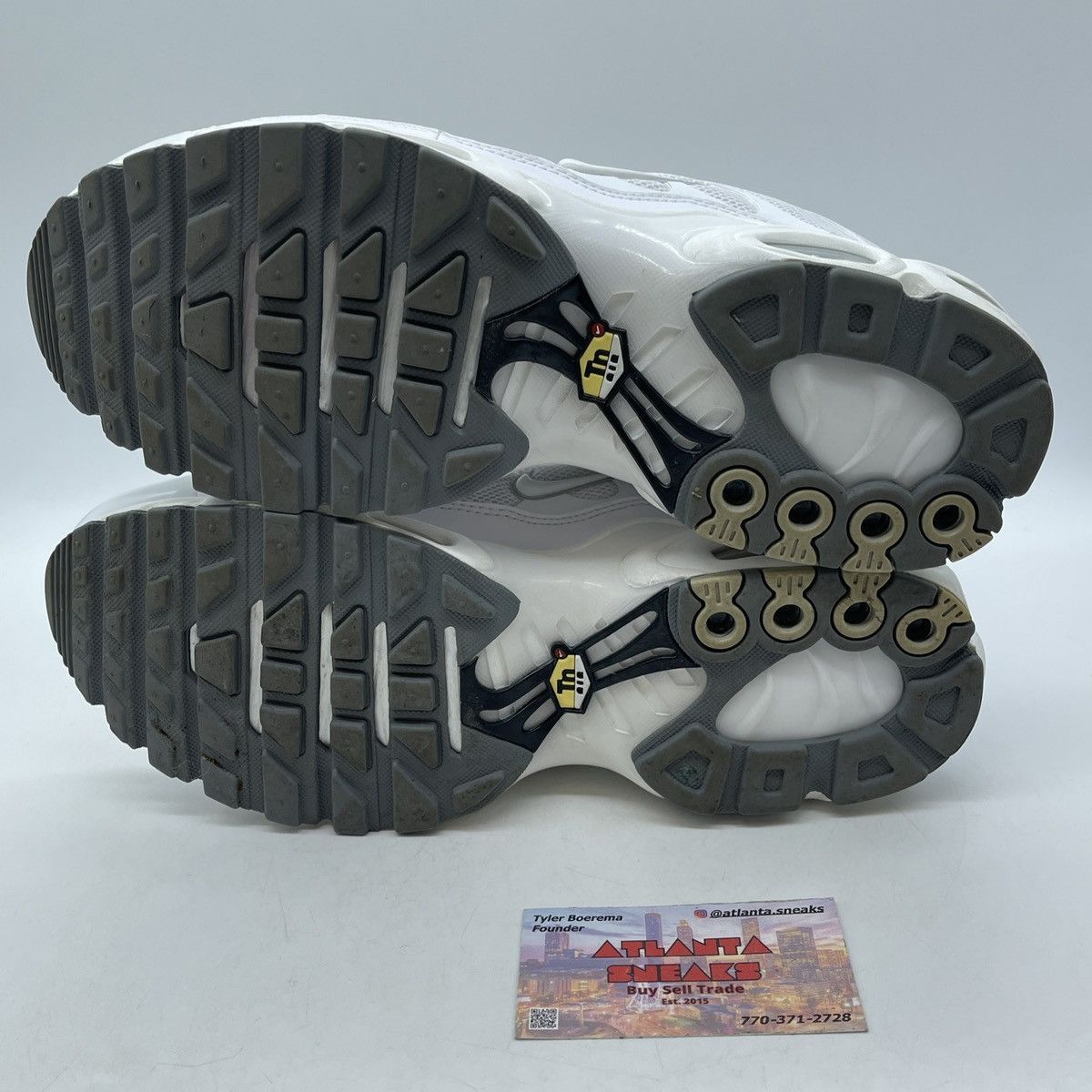 Nike Air max plus white Size US 9.5 / EU 42-43 - 7 Thumbnail