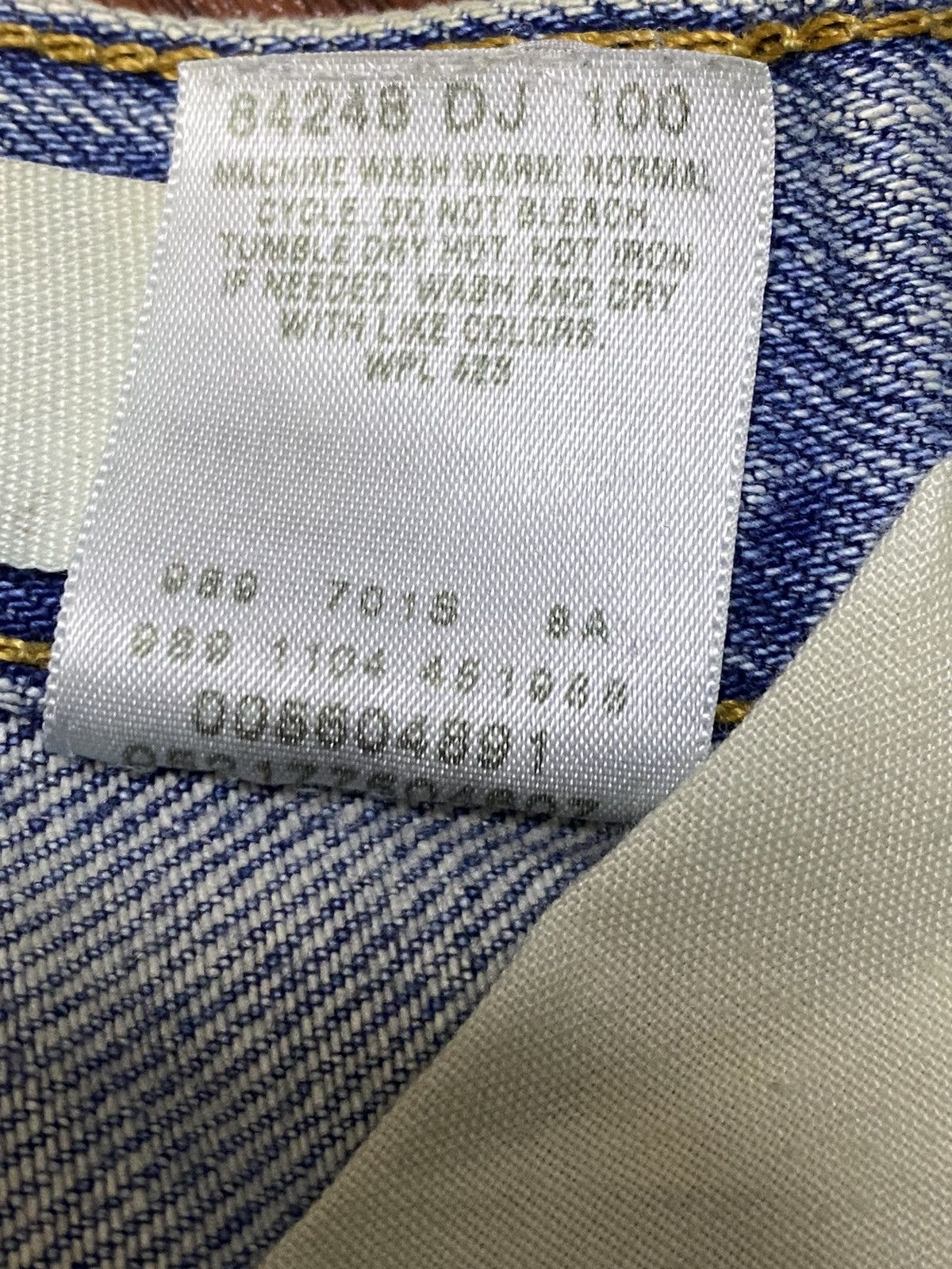 Levi's Vintage Levis 560 Faded Wash short Jeans Size US 34 / EU 50 - 6 Thumbnail