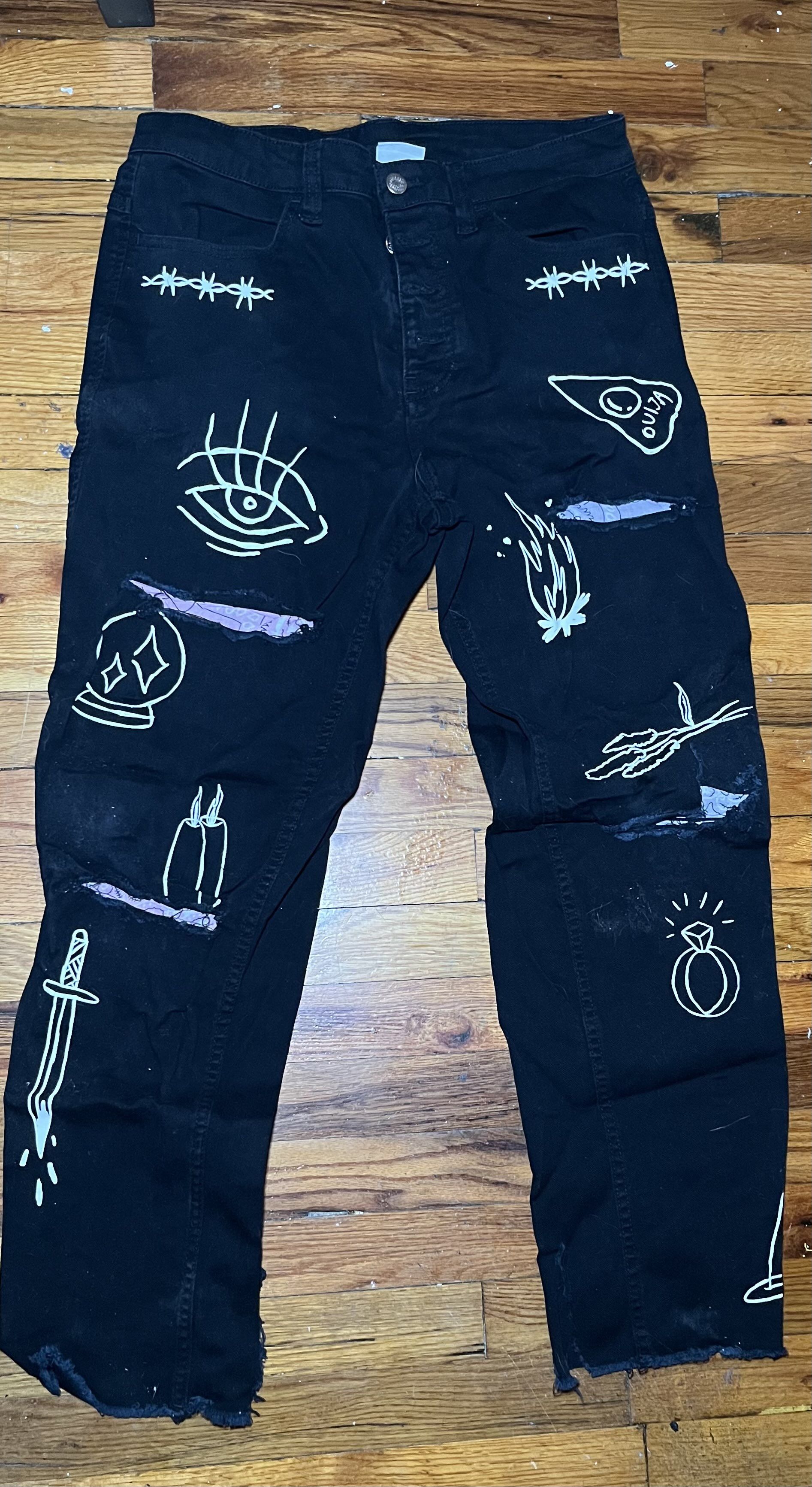 Other Black Printed Designs Salem 7 graphic jeans Size US 30 / EU 46 - 1 Thumbnail