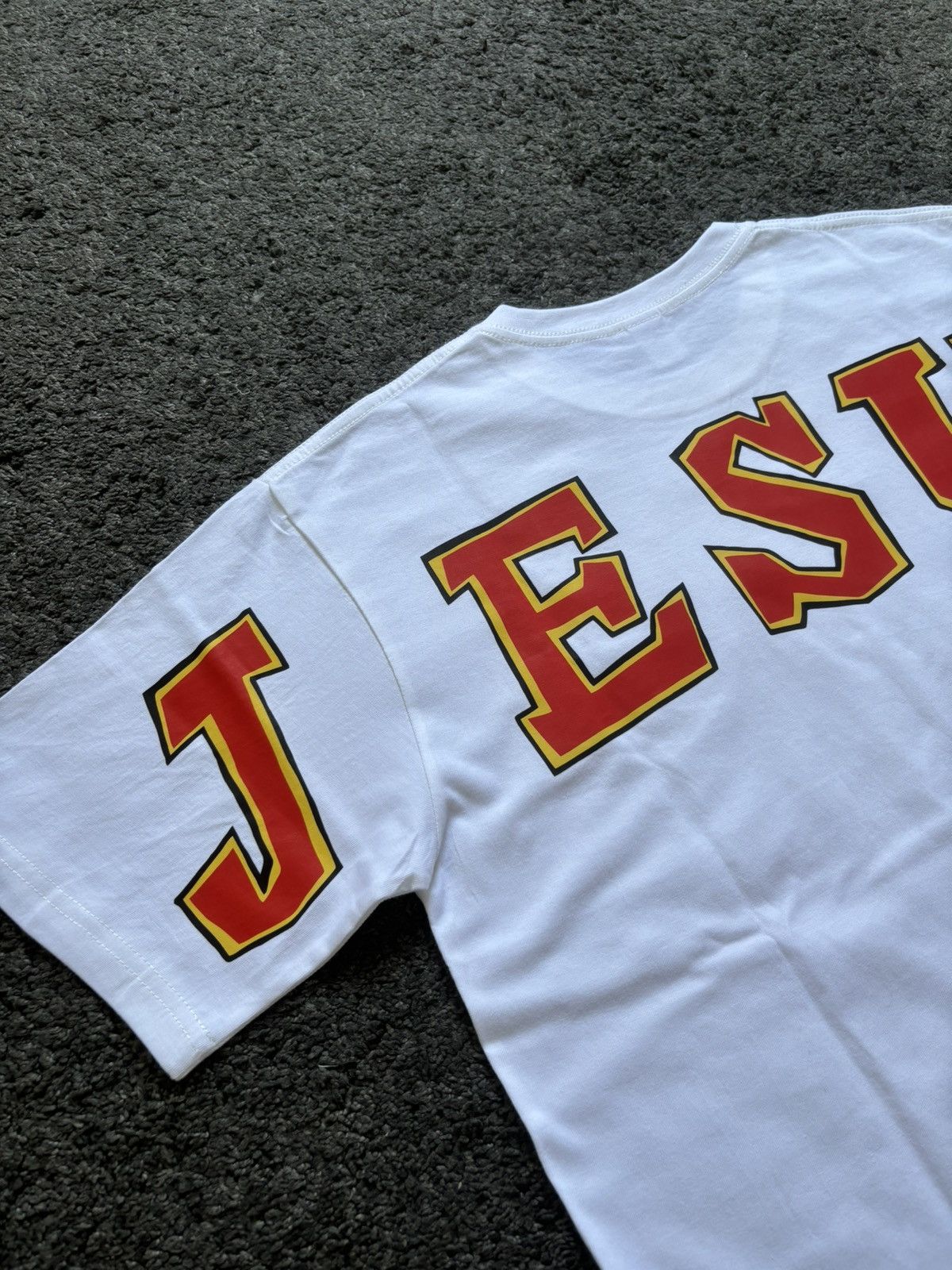 Vintage Vintage red cross Jesus Christian heavyweight white tee Size US M / EU 48-50 / 2 - 14 Thumbnail