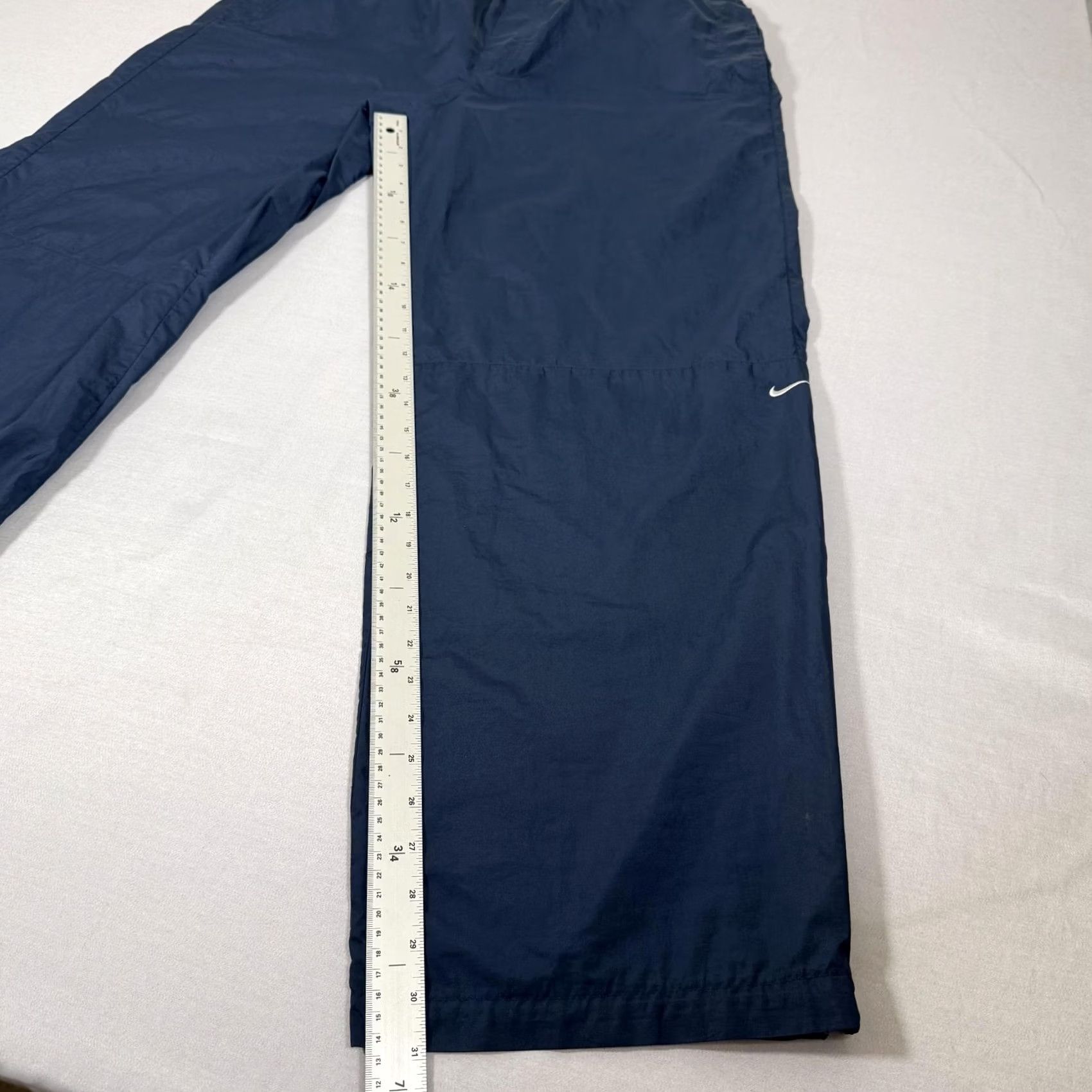 Nike VINTAGE Nike Pants Men Large Blue Track Windbreaker Baggy Loose Gym Work Out Y2K Size US 33 - 7 Thumbnail
