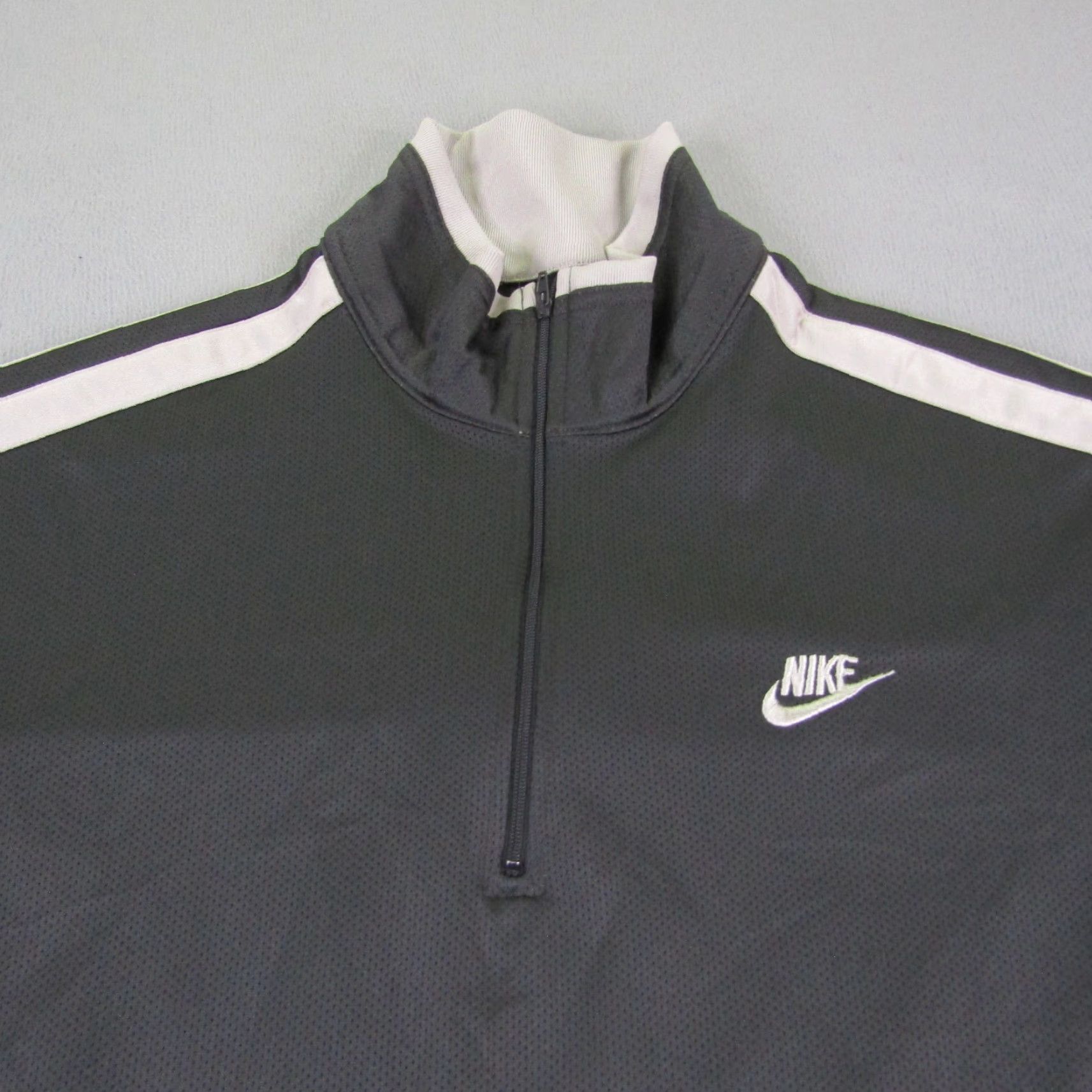 Nike Nike Sweatshirt Mens Small Gray Pullover 1/4 Zip Lightweight Gym Size US S / EU 44-46 / 1 - 2 Thumbnail