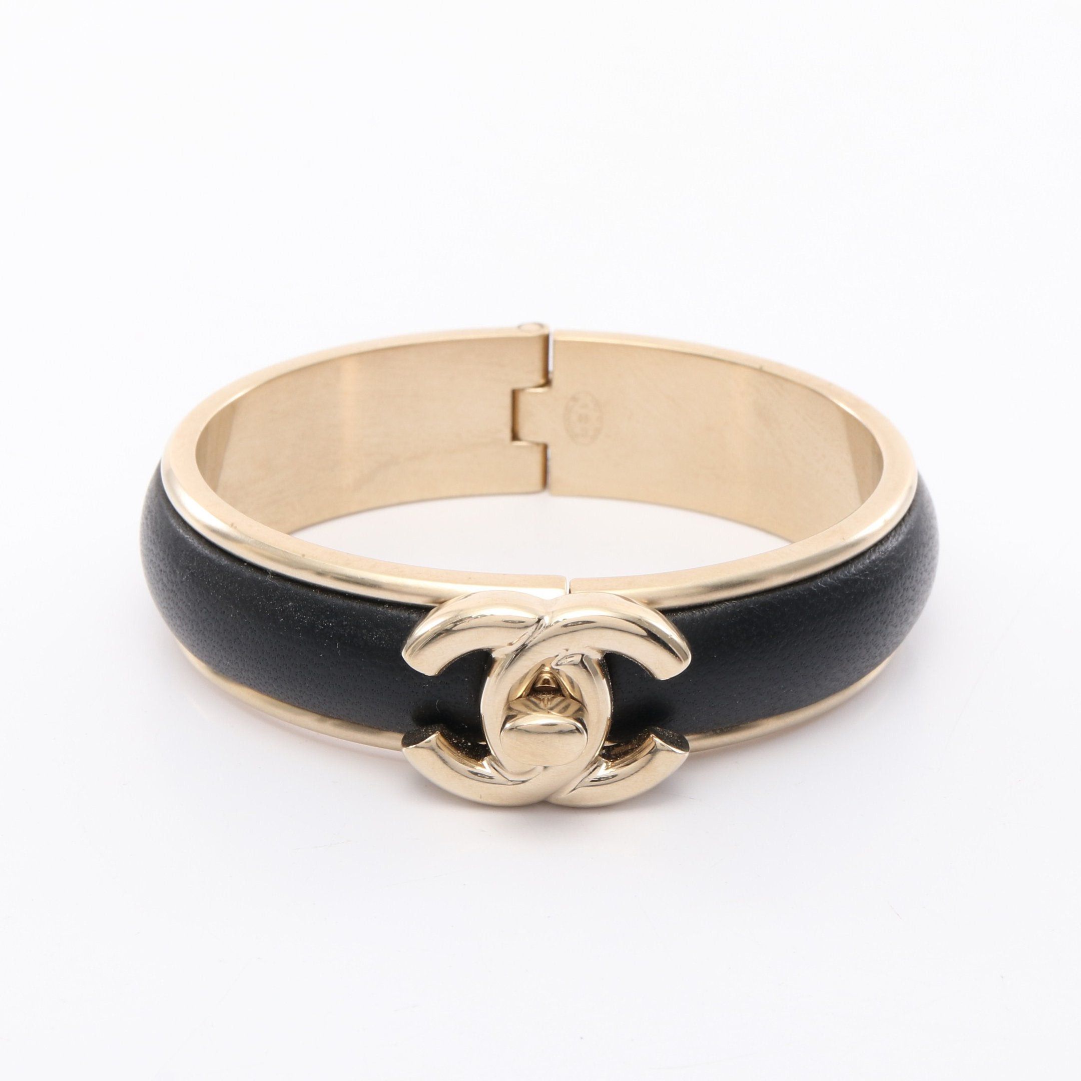 Chanel Chanel Coco Mark Bangle Gp Leather Gold Black B21S Size ONE SIZE - 1 Thumbnail