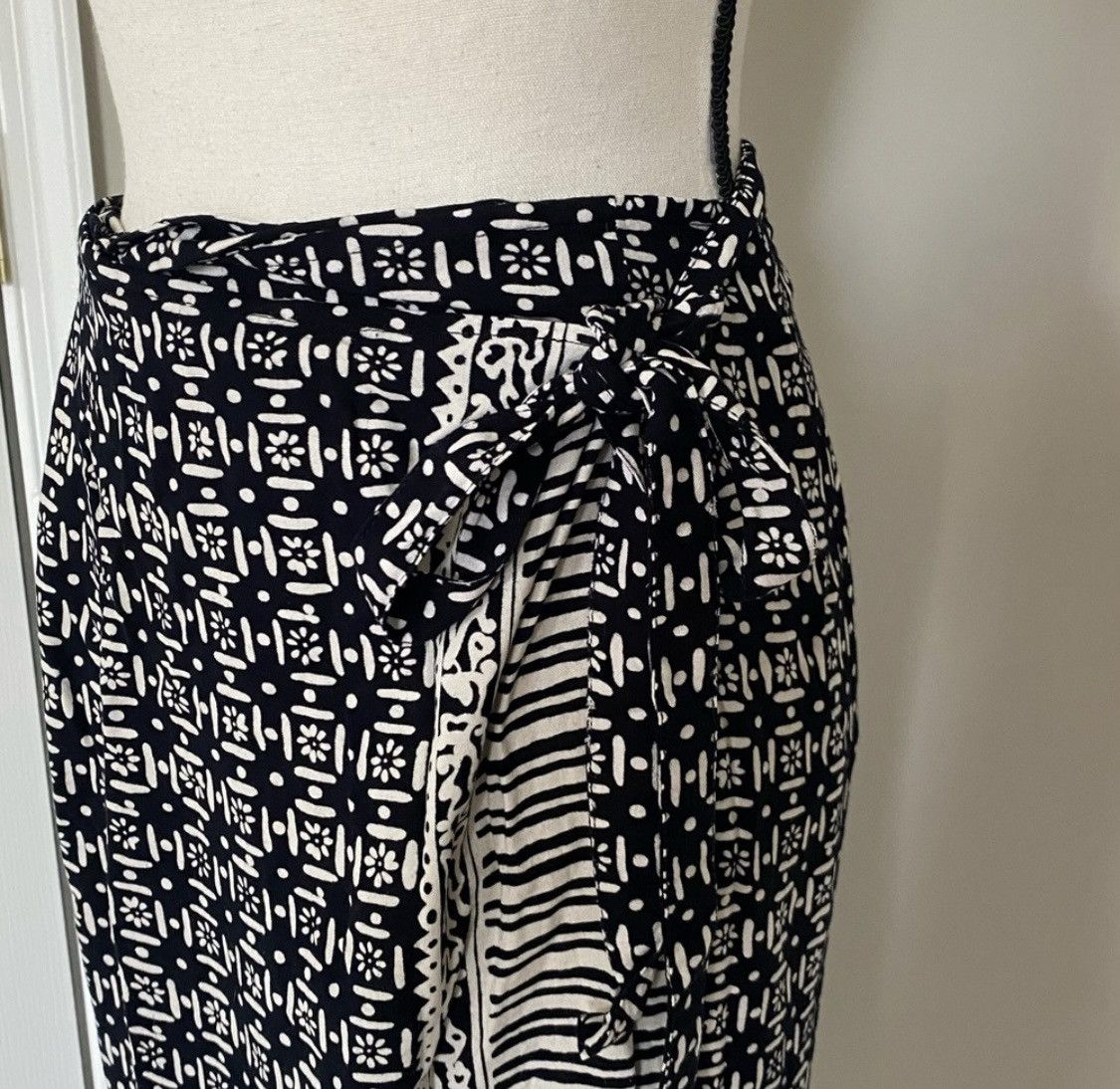 Vintage VINTAGE STYLEWORKS BLOCK PRINT ADJUSTABLE SARONG WRAP SKIRT Size 34" / US 12 / IT 48 - 4 Thumbnail