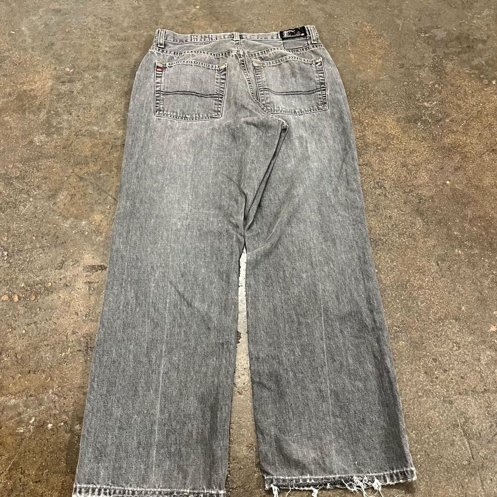 Quiksilver Quiksilver Jeans Mens 33x30 Gray Y2K Baggy Wide Leg Relaxed Distressed Denim Size US 33 - 3 Thumbnail