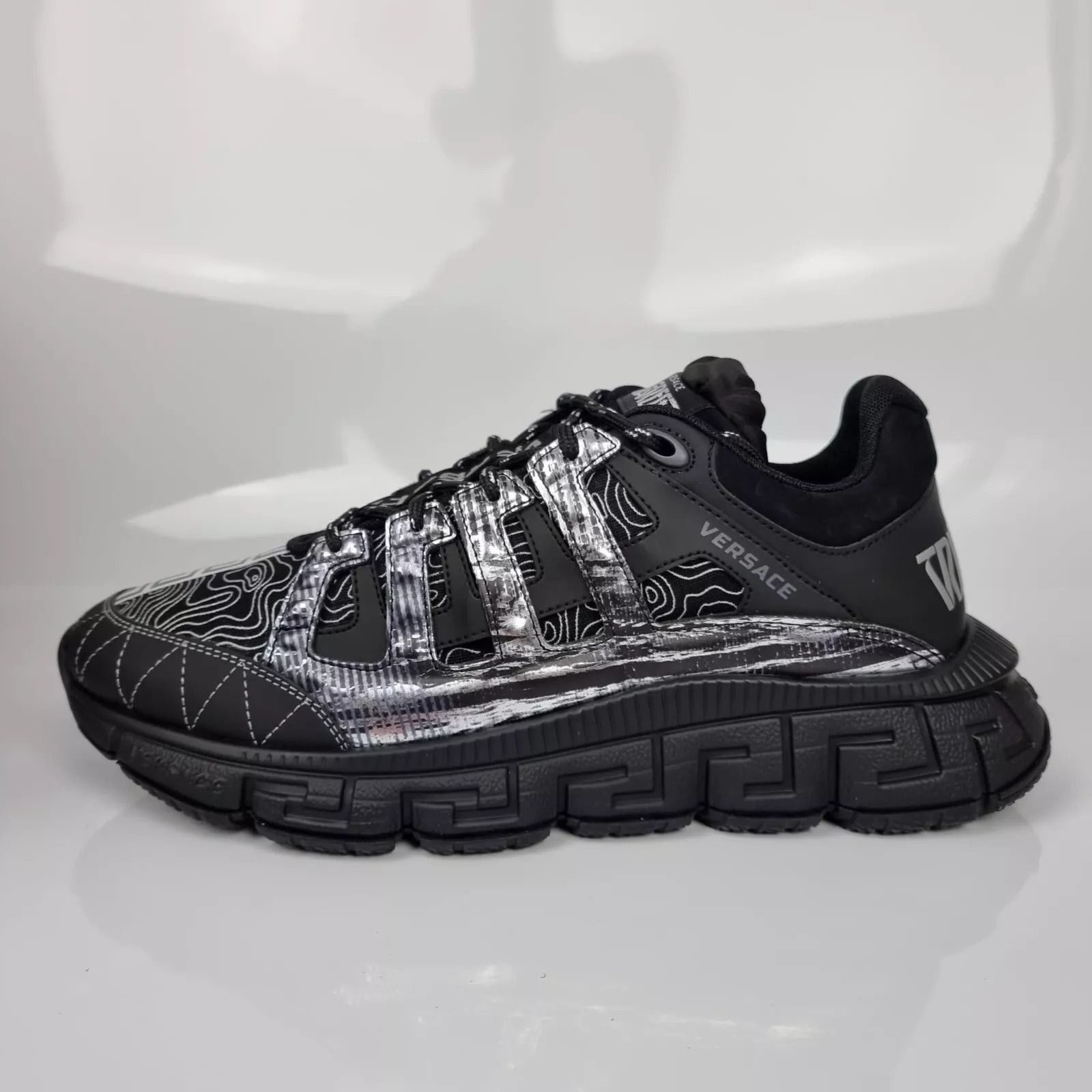 Versace Versace Trigreca Black Sneakers New Size US 7 / EU 40 - 3 Thumbnail