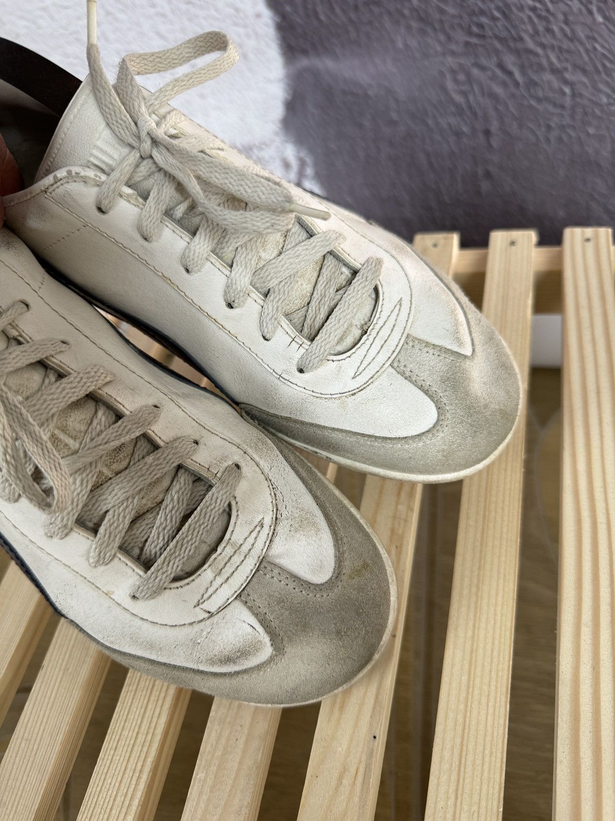 Puma Puma Top Winner sz 6 vintage white leather low top sneakers Size US 7 / EU 40 - 8 Thumbnail