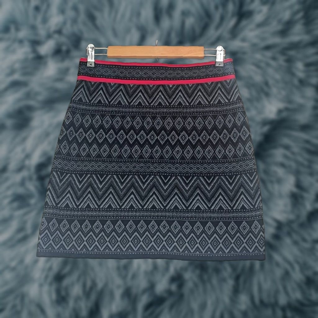 Krimson Klover Skirt Women S Short A-Line 100% Merino Wool Pull On Stretch Multicolor Geometric Knit Wool Dry Clean or Hand Wash NWT