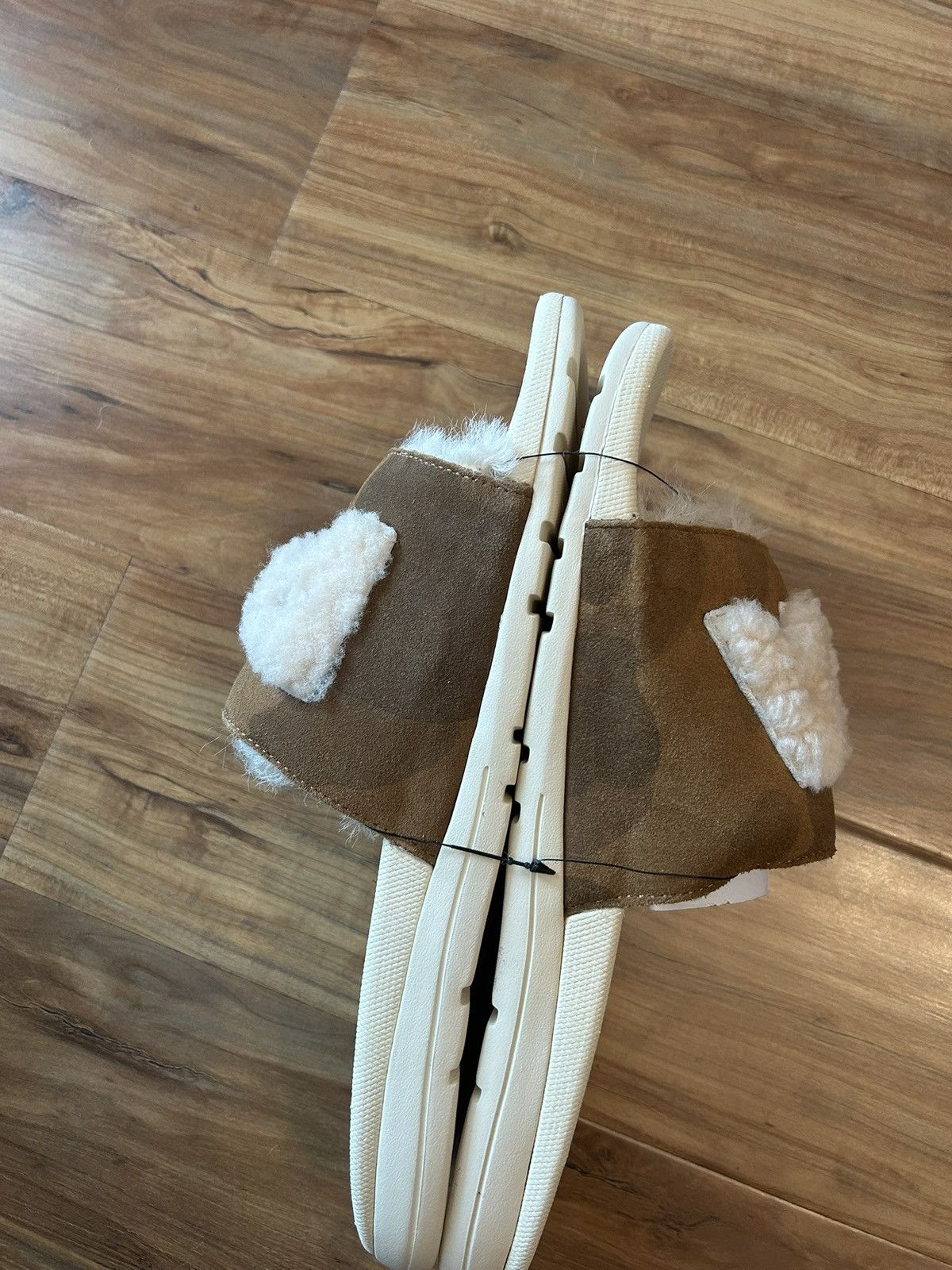 Bape × Ugg NEW RARE Bape x Uggs Fur Slides Size US 11 / EU 44 - 12 Thumbnail