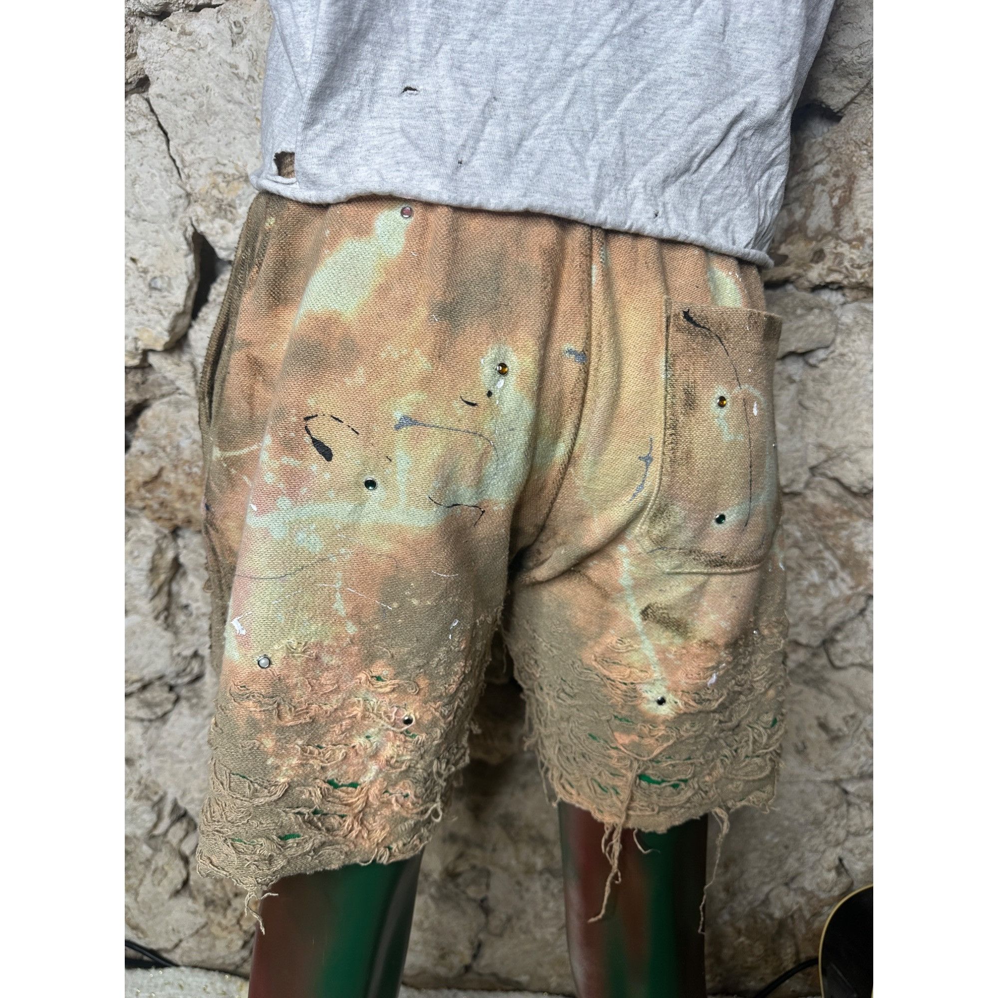 Handmade × John Elliott DRO Lab Custom 1/1 ART x John Elliott Reverse Burn Out Dist Size US 30 / EU 46 - 17 Thumbnail