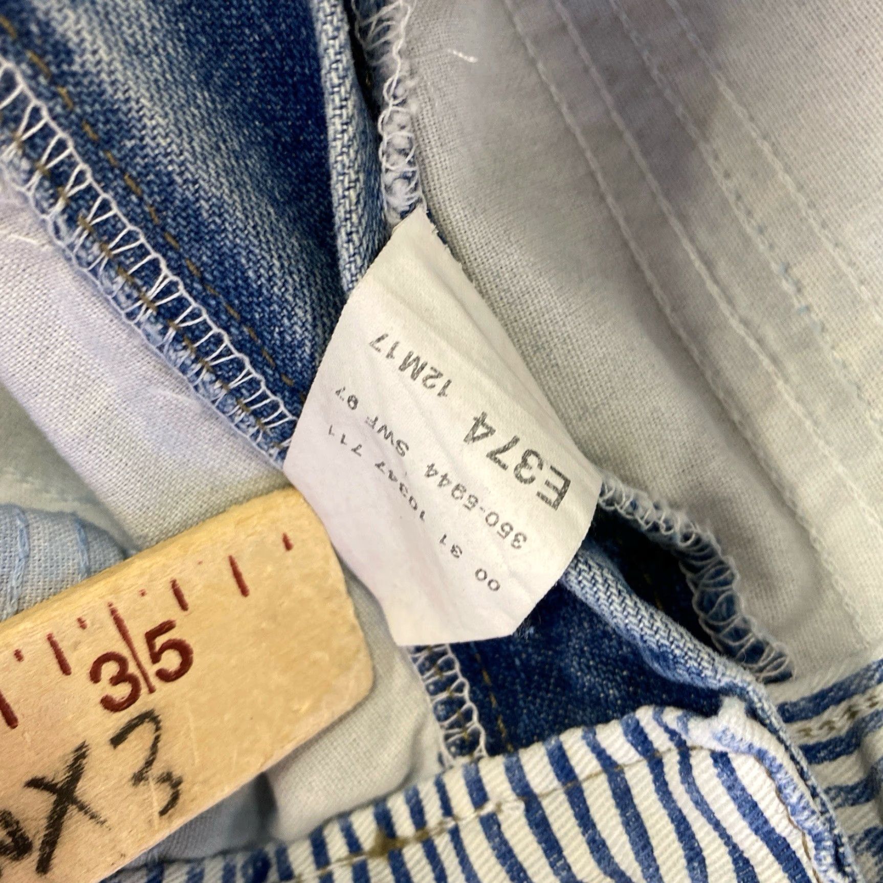 Lee VINTAGE Lee Mom Jeans Womens 12 M 29x31 Denim Blue 100% Cotton USA Jeans Womens 80s Retro Logo Pocket Style Tapered Relaxed Size 29" - 3 Thumbnail