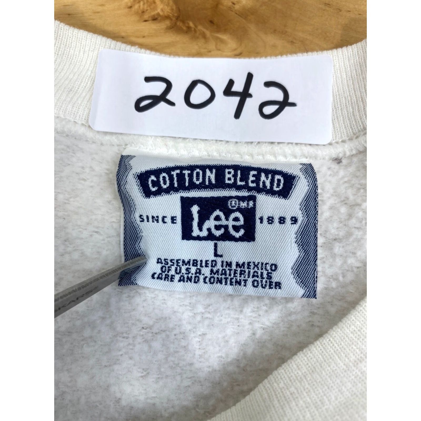 Lee VINTAGE Lee Penguin Sweater Pullover White Size L 90s Sea World Cotton Blend Size US L / EU 52-54 / 3 - 5 Thumbnail