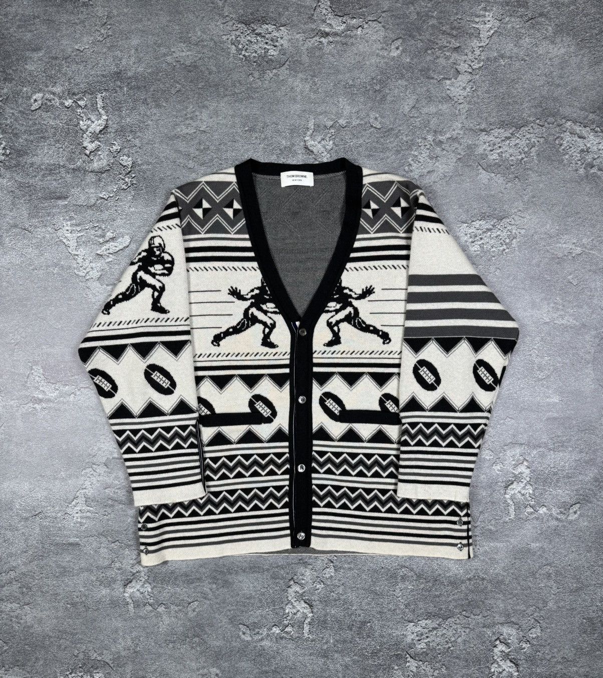Thom Browne Thom Browne Football Jacquard Cardigan Size 4 Made in Japan Size US XL / EU 56 / 4 - 1 Thumbnail