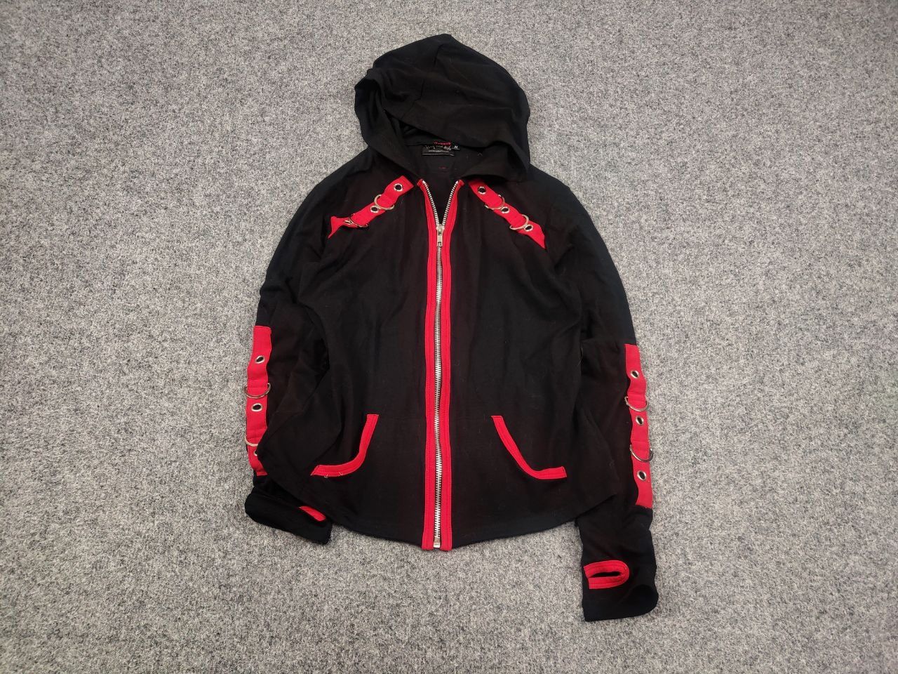 If Six Was Nine Vintage living dead dolls Avant Garde Zip Up Hoodie Y2K Size US M / EU 48-50 / 2 - 2 Thumbnail