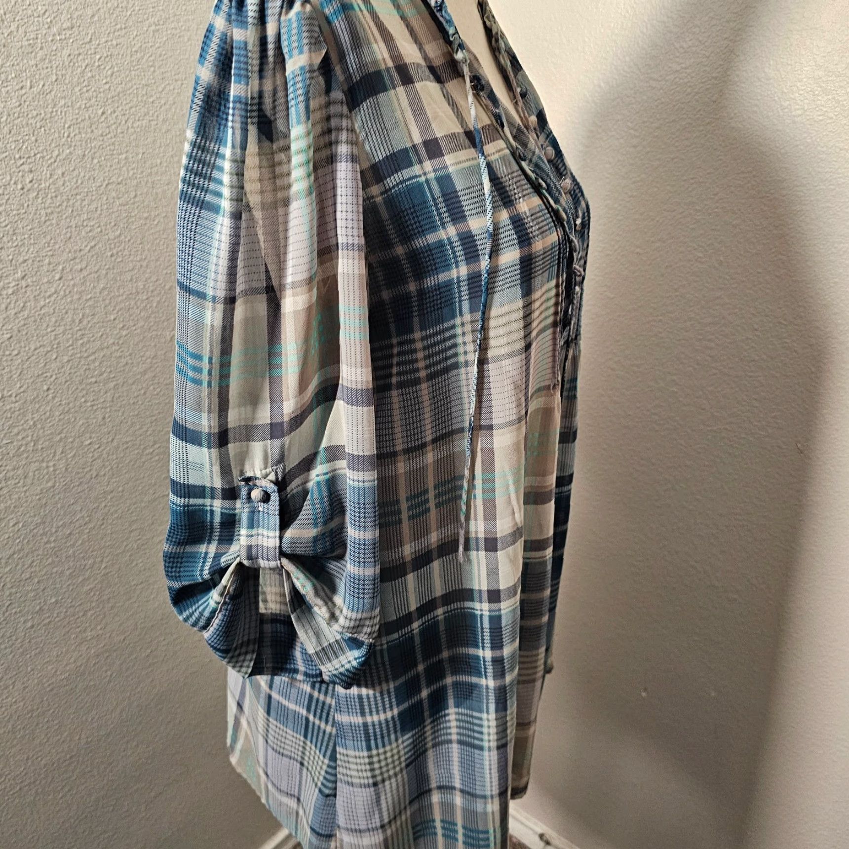 Vintage New York & Company Blouse Women's Large Blue Plaid V Neck Roll Tab Sleeve Sheer Size L / US 10 / IT 46 - 4 Thumbnail