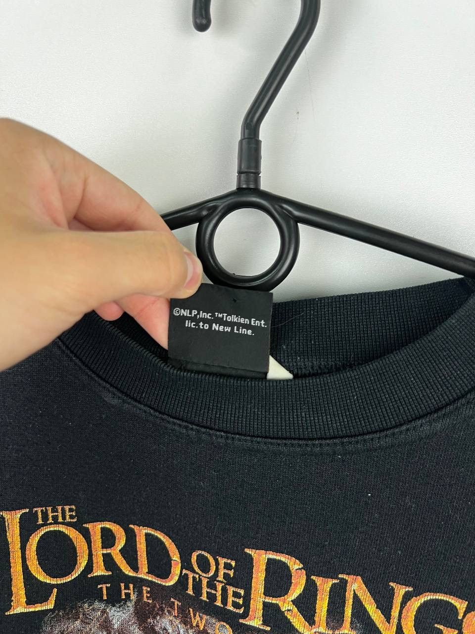 Vintage The Lord Of The Rings 2002 The Two Towers sweatshirt size XL Size US XL / EU 56 / 4 - 3 Thumbnail