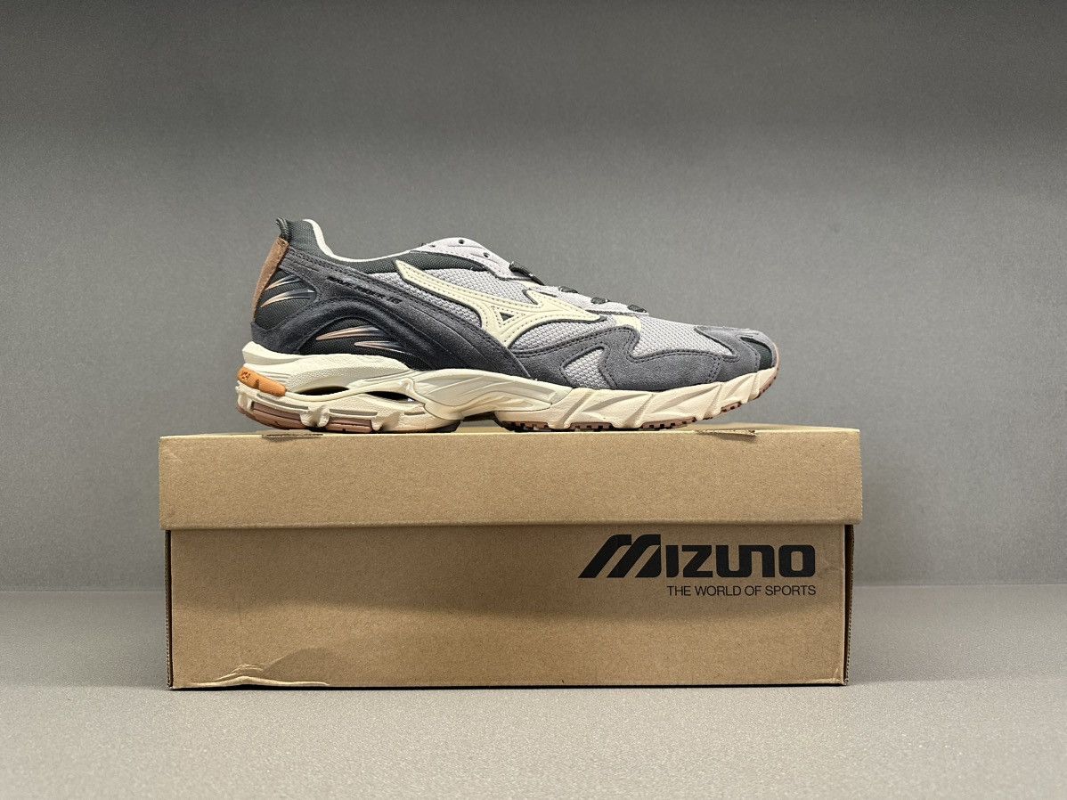 Mizuno Mizuno Wave Rider 10 Opal Grey Pumpkin Spice Size US 11.5 / EU 44-45 - 3 Thumbnail