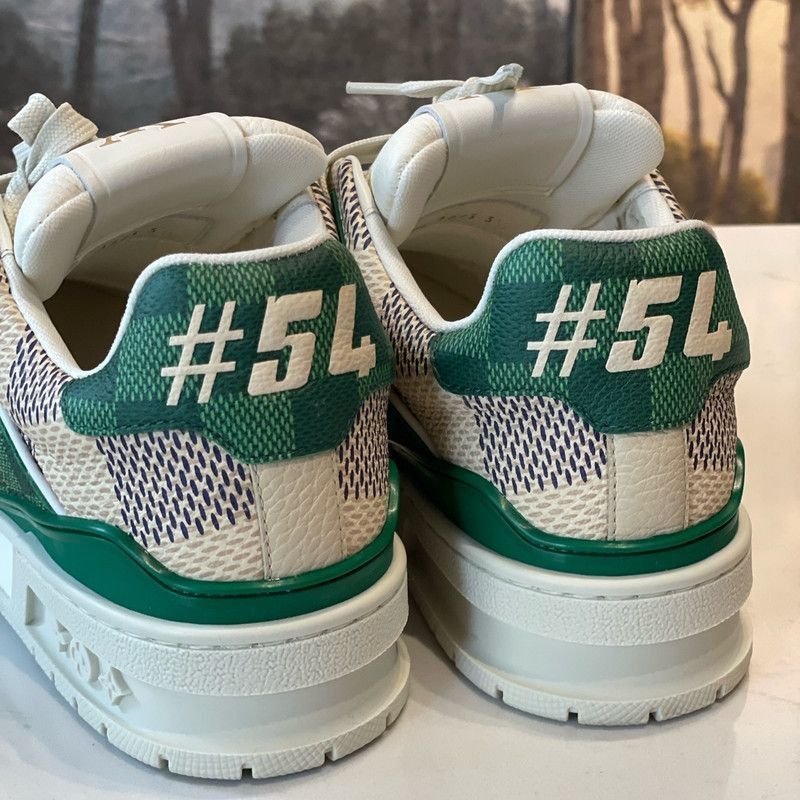 Louis Vuitton Louis Vuitton Low Top Trainer Sneakers in White and Green - Size US 7.5 / EU 40-41 - 9 Thumbnail