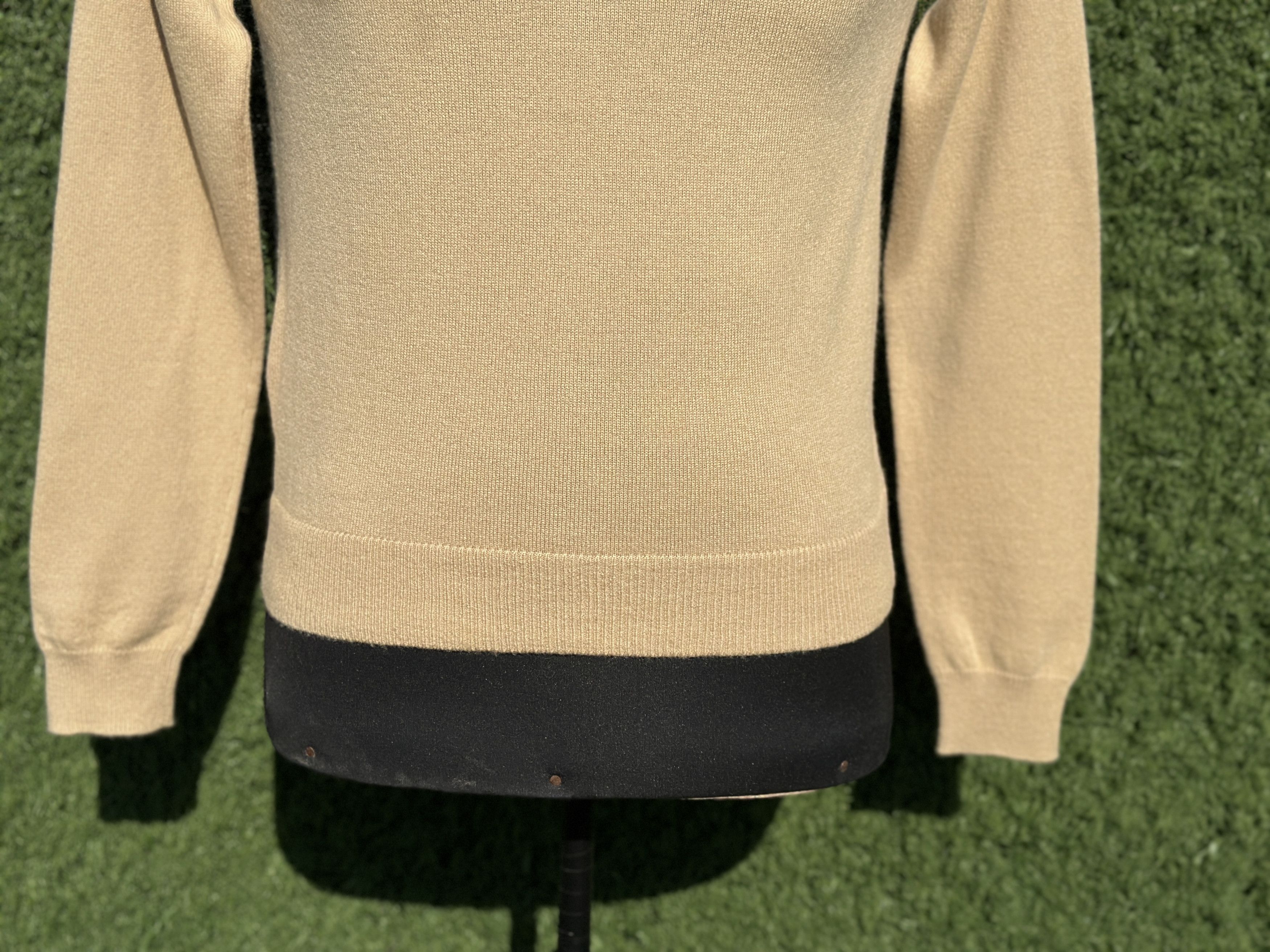 Prada Prada 100% Cashmere Boat Neck Back Button Sweater Size 40 IT Size S / US 4 / IT 40 - 7 Thumbnail