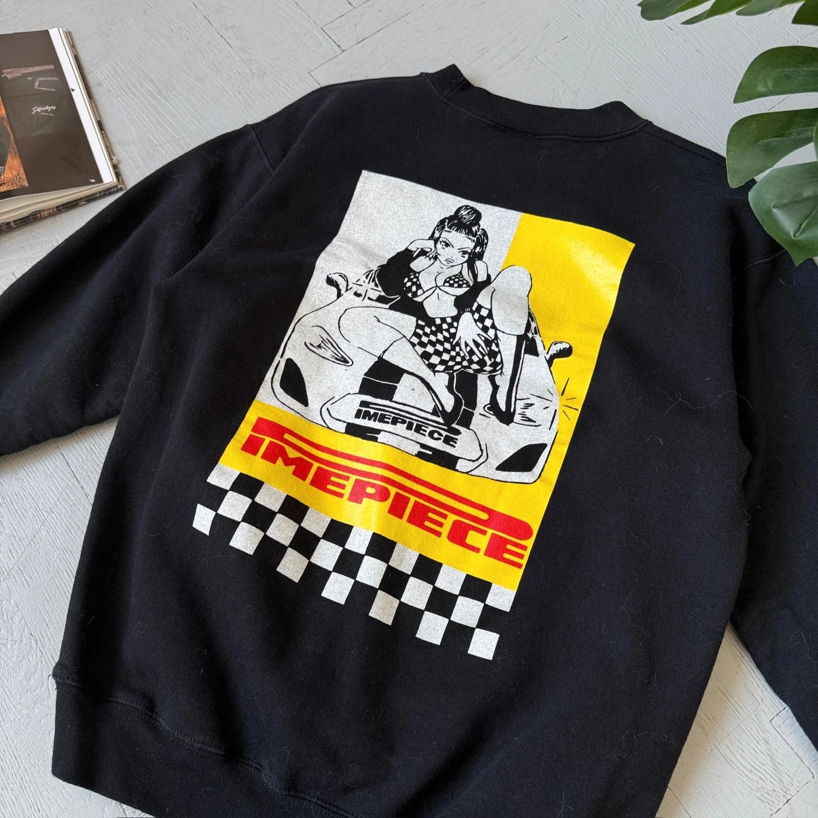 Vintage Automotive Girl Graphic Crewneck Sweatshirt Size US S / EU 44-46 / 1 - 7 Thumbnail
