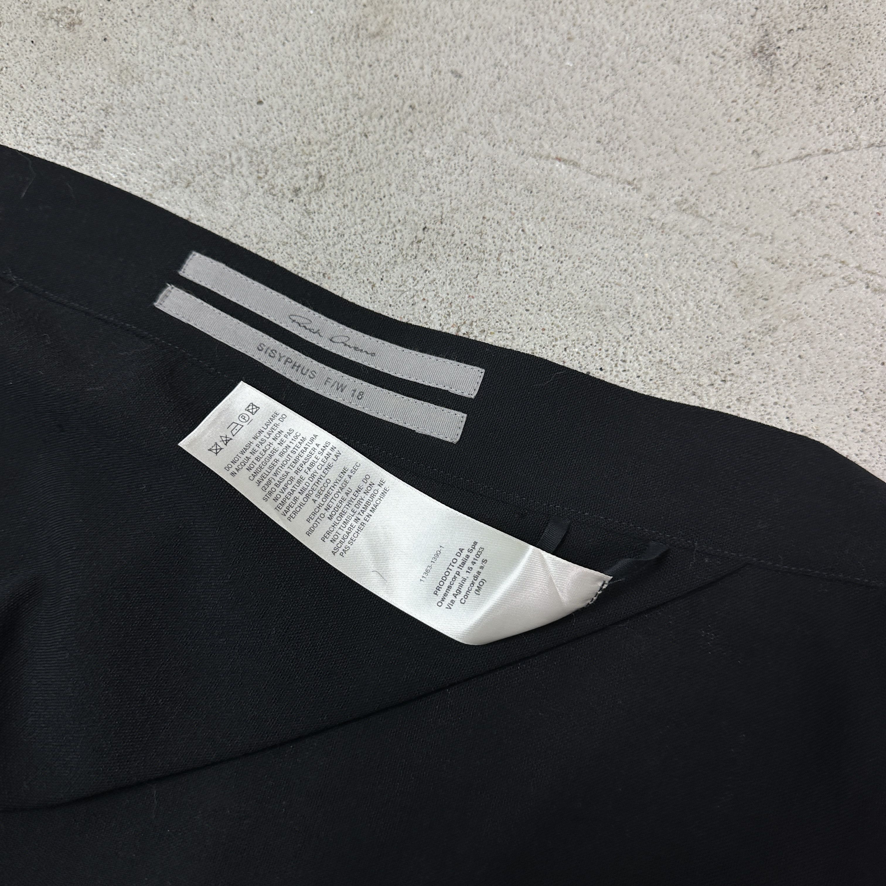 Rick Owens Vintage Grunge Assymetrical Rick Owens FW18 Sisyphus Top Y2K Size 25" / US 0 / IT 36 - 13 Thumbnail