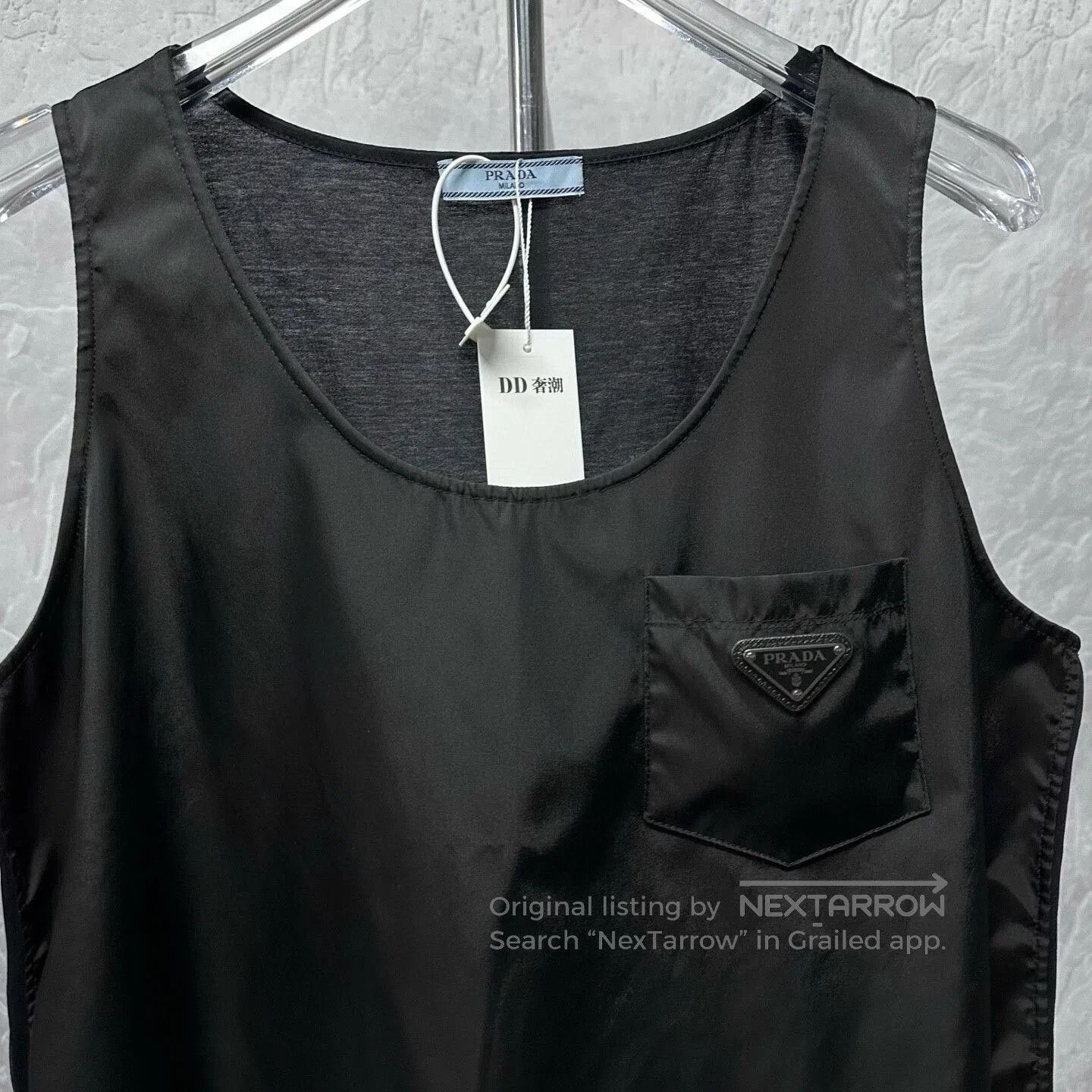 Prada prada sleeveless top with metal triangle logo. Size S / US 4 / IT 40 - 2 Thumbnail