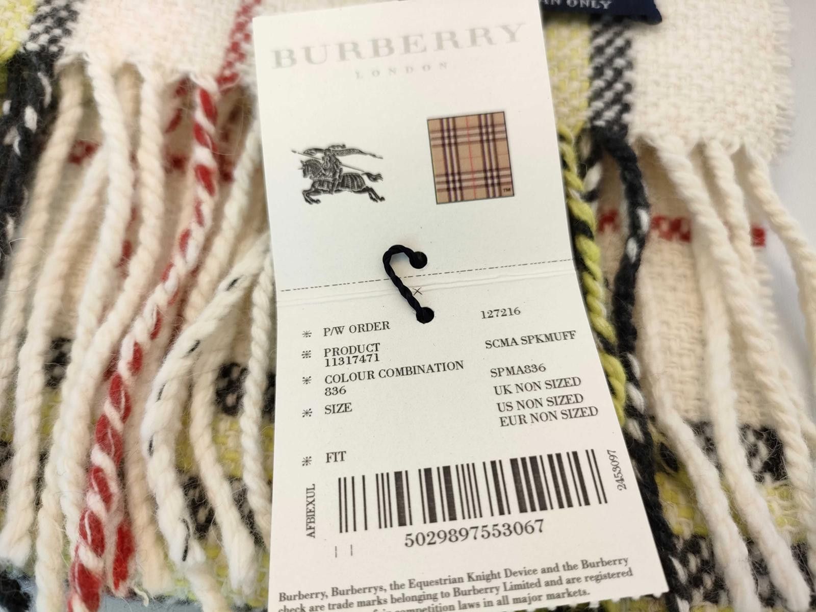 Burberry Burberry Scarf NWT Size ONE SIZE - 7 Thumbnail