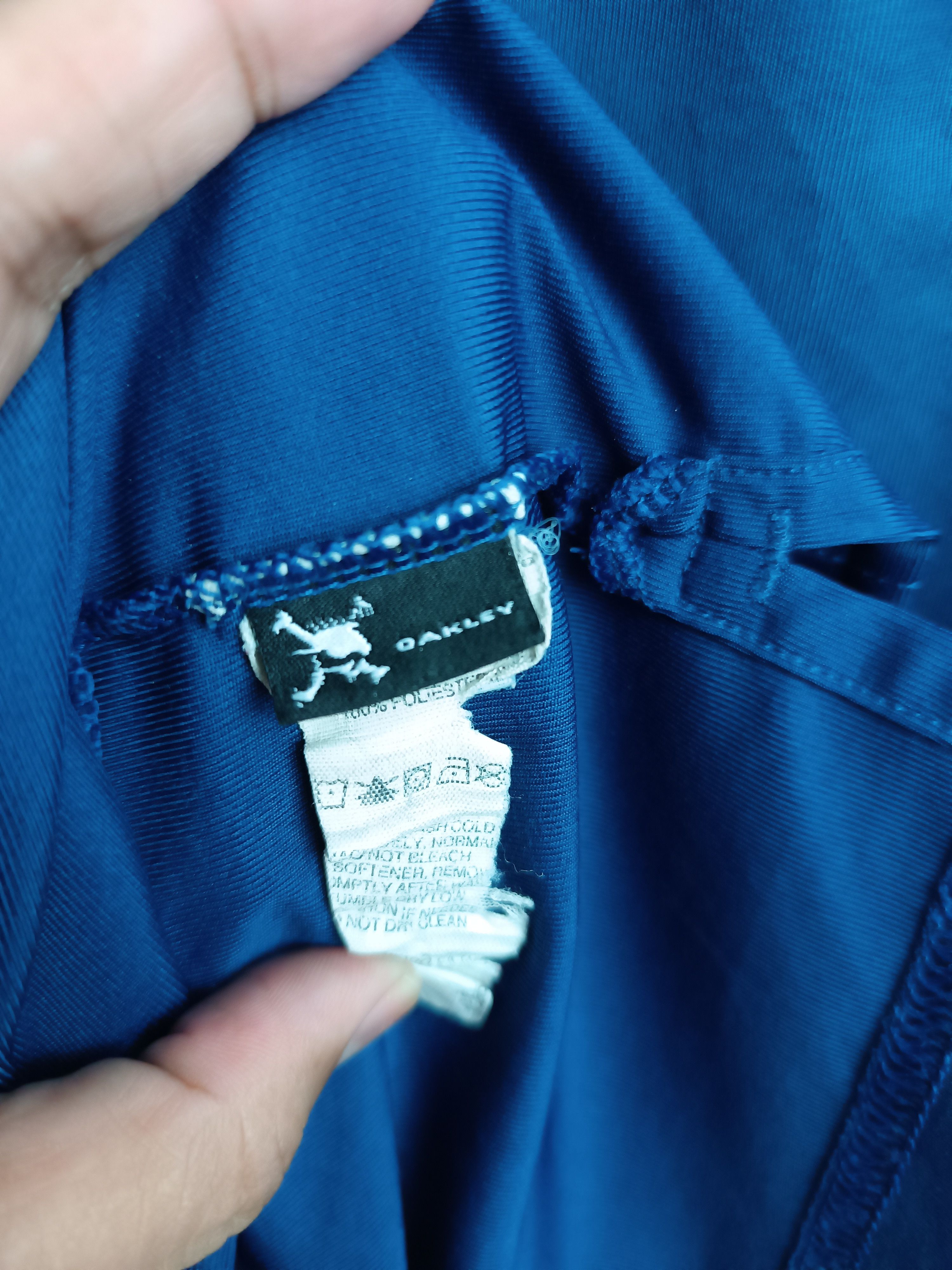 Oakley VINTAGE Y2K OAKLEY SMALL LOGO JERSEY POLO TECH GORP STYLE Size US XL / EU 56 / 4 - 11 Thumbnail