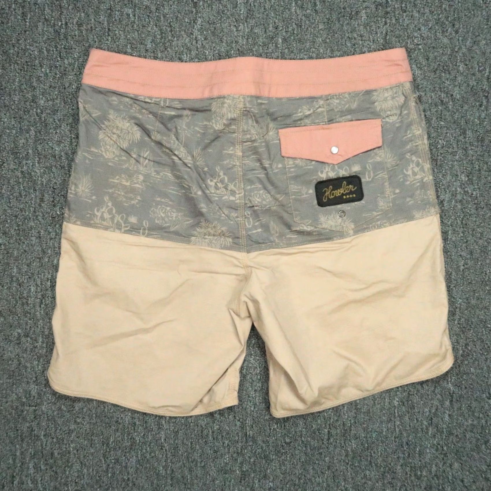 Howler Brothers Howler Brothers Shorts Men 35 Tan Beige Colorblock Pockets Stretch Board Swim Bottoms 35 Mens Size US 35 - 5 Thumbnail