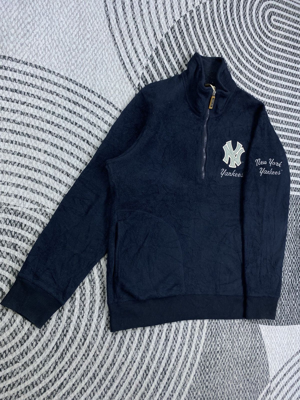 Uniqlo Vtg Uniqlo Yankees New York Navy Halfzip Fleece Sweatshirt Size US XL / EU 56 / 4 - 3 Thumbnail