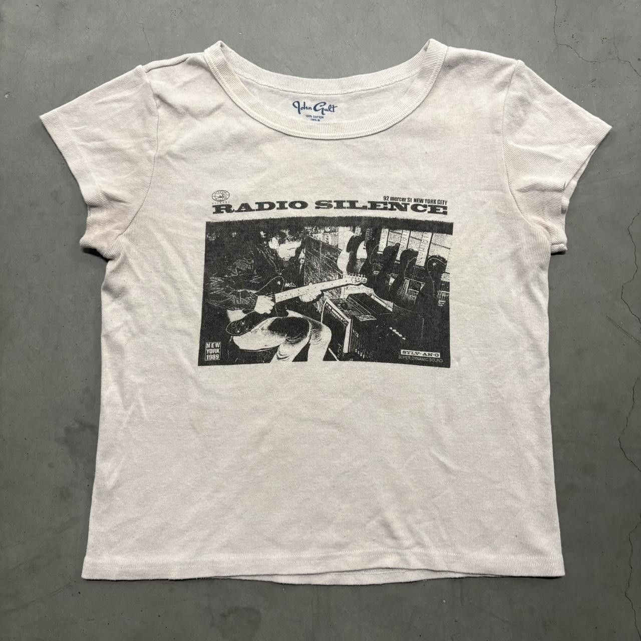 Vintage Crazy Vintage Y2K/2000s White Radio Silence Graphic Tee! Size US S / EU 44-46 / 1 - 1 Thumbnail