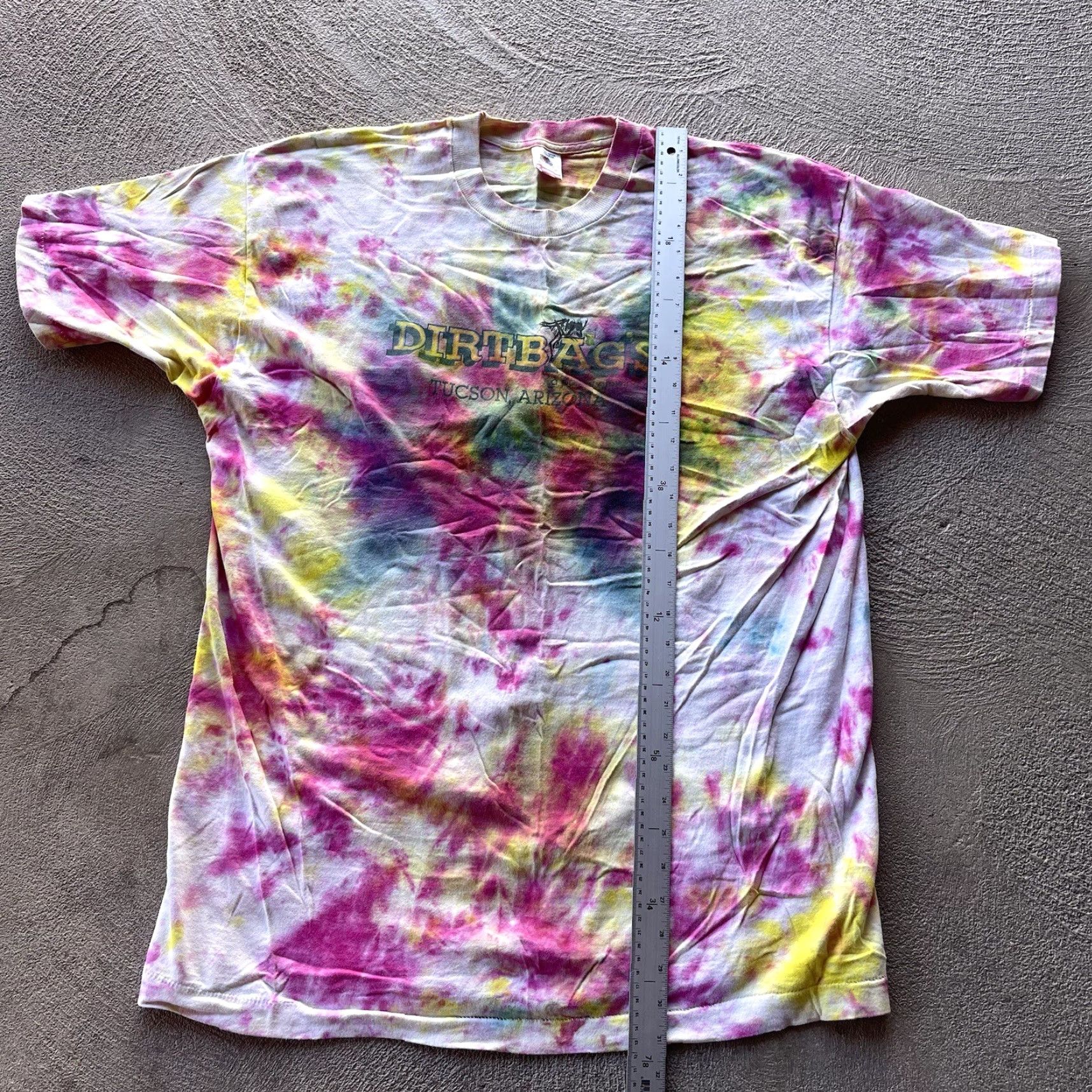 Fruit Of The Loom VINTAGE Fruit of the Loom Men's T-Shirt XL White Cotton Short Sleeve Crew Neck 90s Sports Dirtbags Bar Tucson Arizona Wildcats Size US XL / EU 56 / 4 - 7 Thumbnail