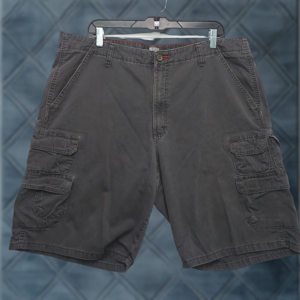 Lee Lee Shorts Cargo Cotton Outdoor Pockets Mens 40 Gray Inseam 11 Regular Waist 40 Shorts Brown? Size US 40 / EU 56 - 1 Thumbnail