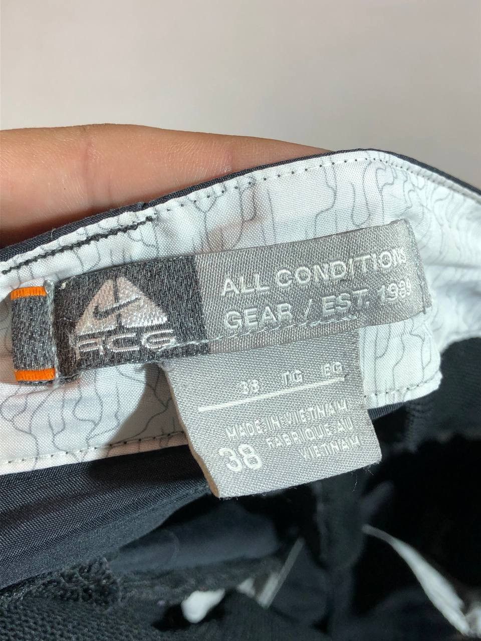 Nike ACG × Vintage Nike ACG Cargo Transformer Vintage Pants Black Size US 38 / EU 54 - 10 Thumbnail