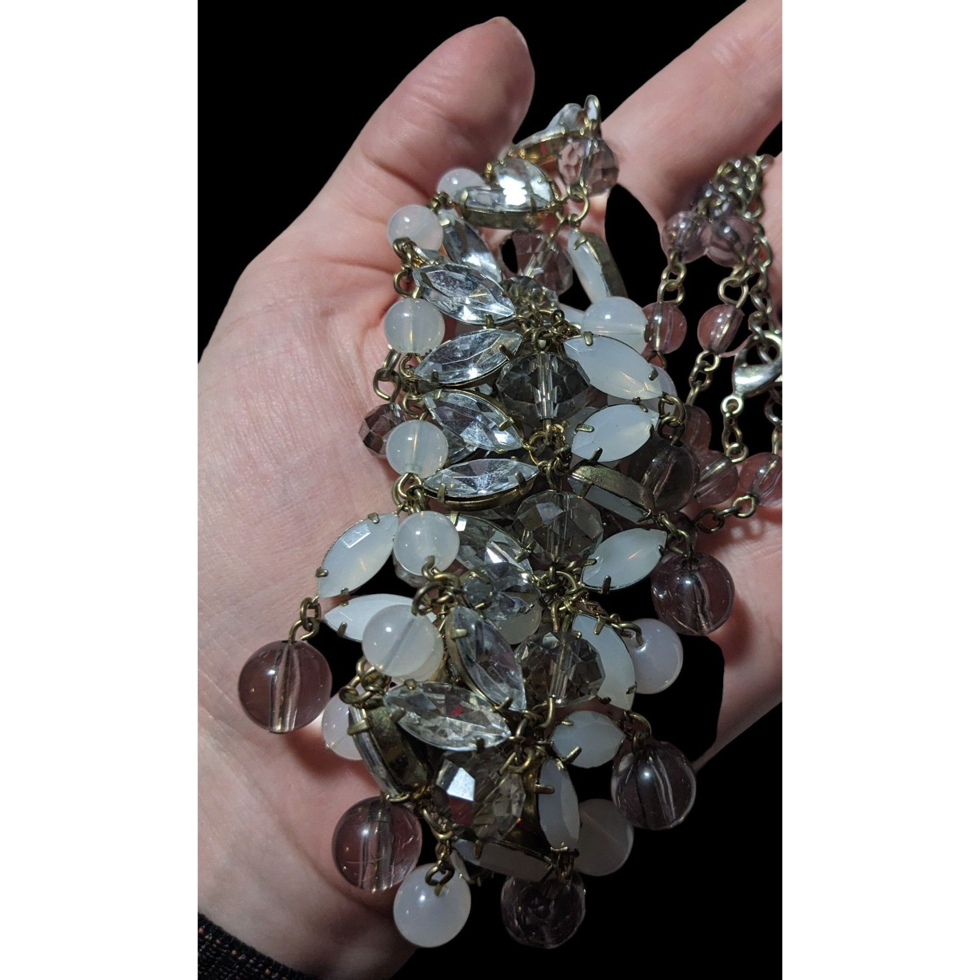 Other Elegant White And Silver Beaded Gem Bib Necklace Size ONE SIZE - 5 Thumbnail