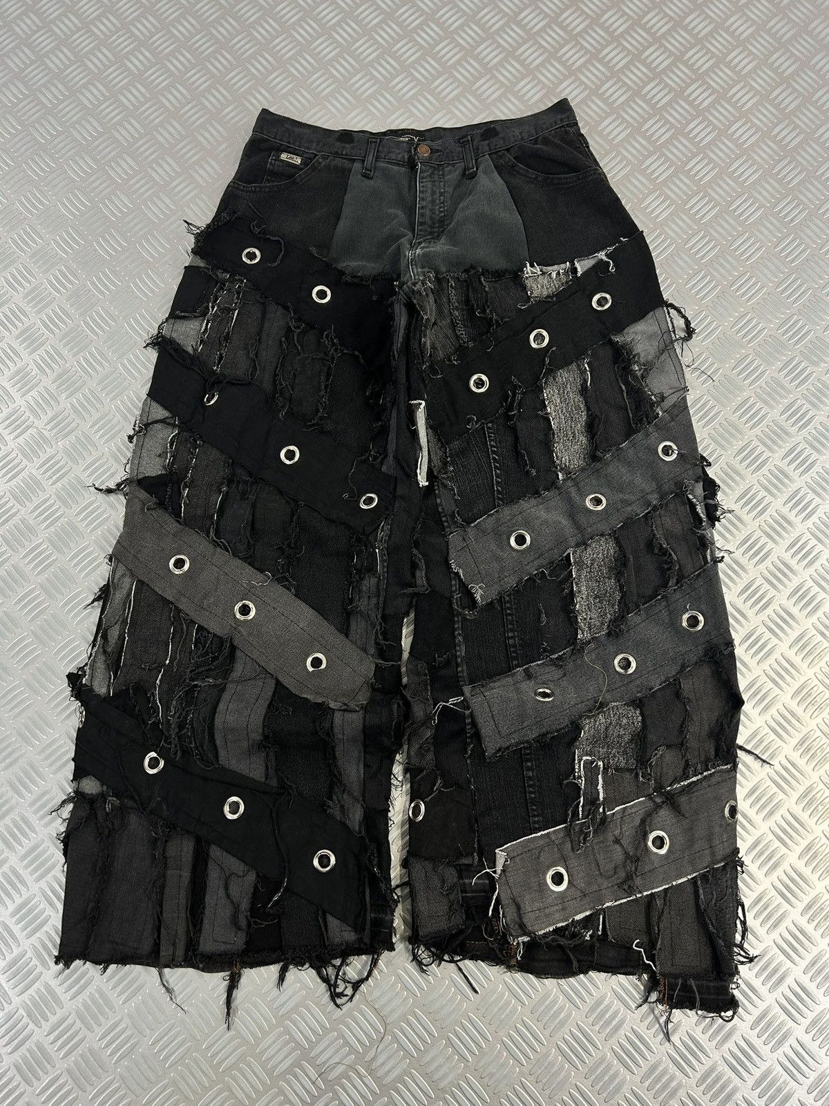 Designer Custom baggy jeans handmade distressed patchwork opium punk Size US 32 / EU 48 - 7 Thumbnail
