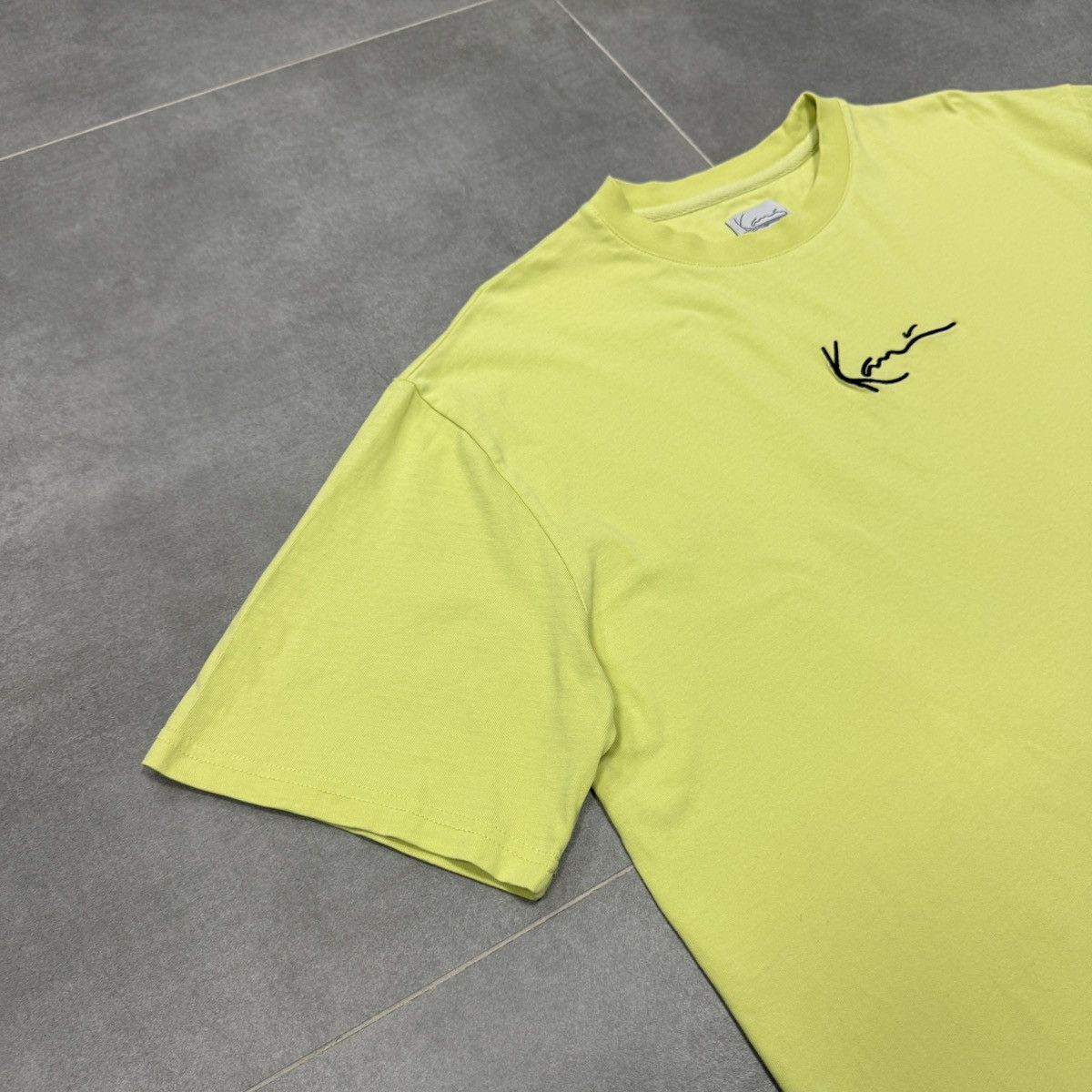 Karl Kani Karl Kani Center Embroidered Logo T-Shirt Size M Oversized Size US M / EU 48-50 / 2 - 3 Thumbnail