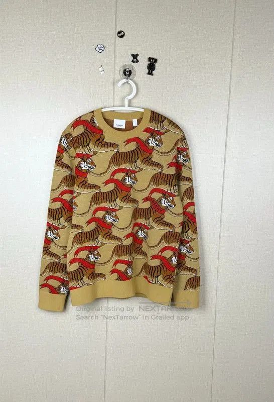 Burberry Burberry Men's Knit Sweater in Beige. Size US S / EU 44-46 / 1 - 1 Thumbnail