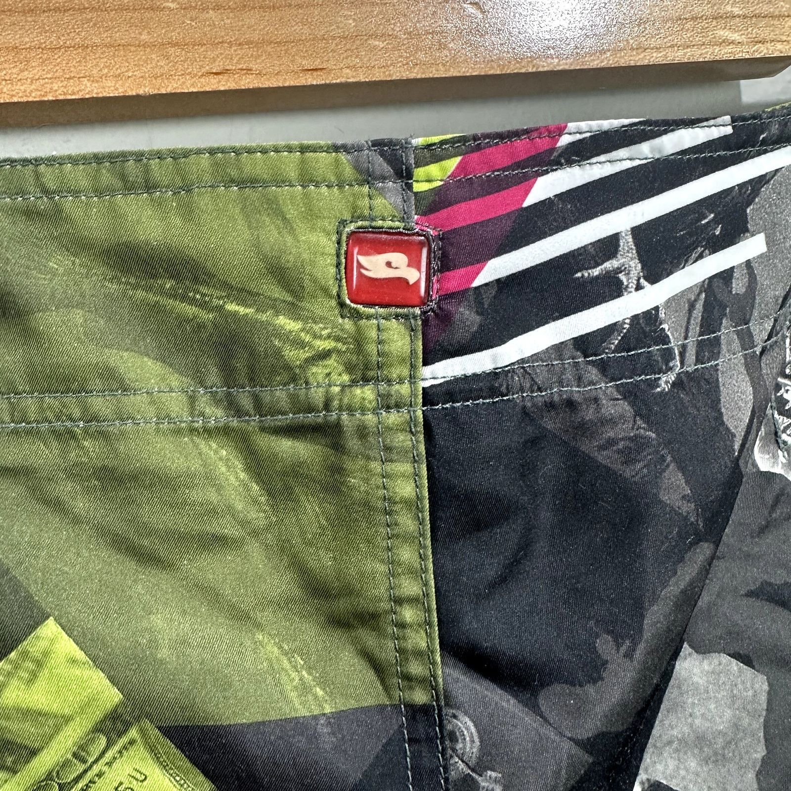 Tony Hawk Tony Hawk Board Shorts Swimsuit Swim Trunks Size 30 Size US 30 / EU 46 - 6 Thumbnail