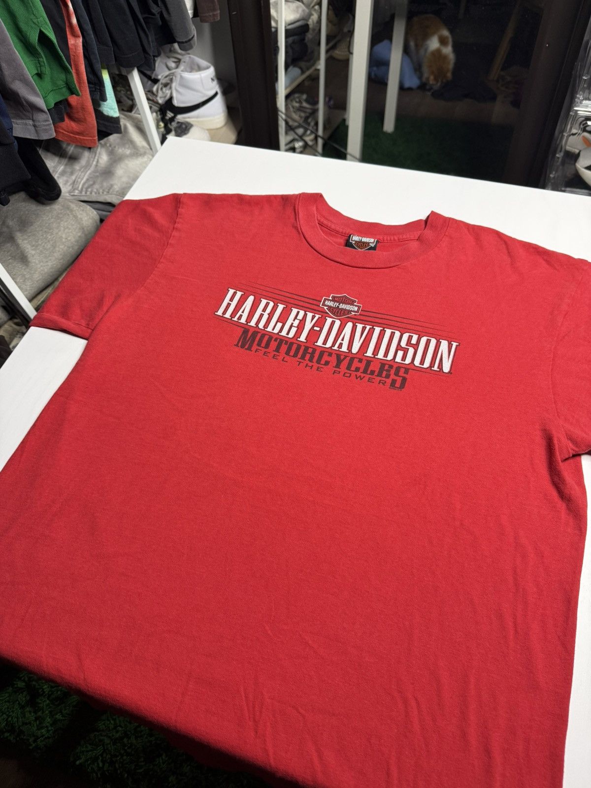 Harley Davidson VINTAGE 2009 Harley Feel The Power Tee “Red” (XL) PREOWNED Size US XL / EU 56 / 4 - 1 Thumbnail