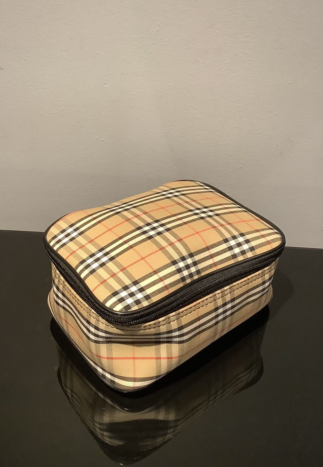 image of Burberrys in Beige, Women's