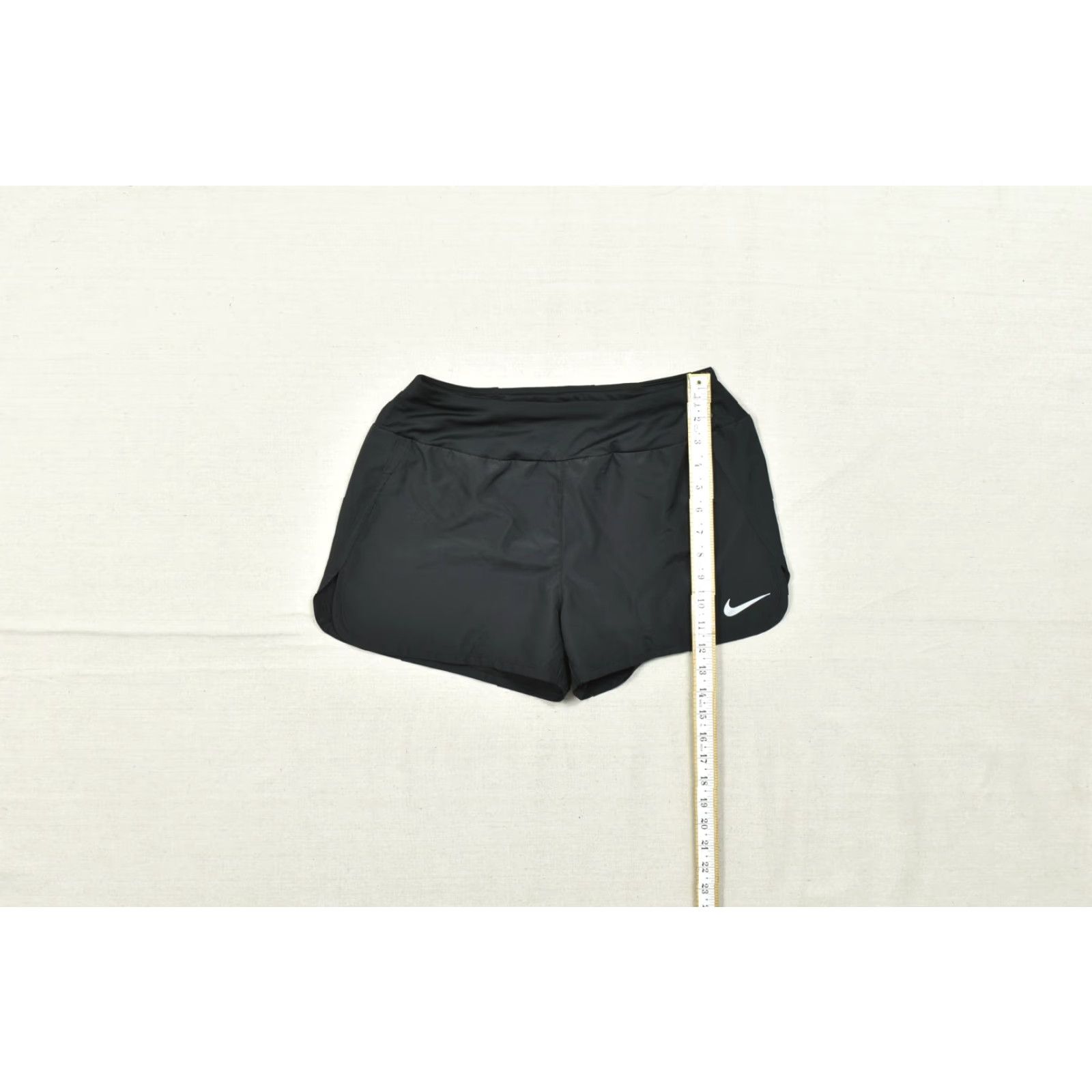 Nike Nike Dri-Fit Women's Medium Black Running Shorts Recycled Polyester Athletic Gym Size 32" / US 10 / IT 46 - 4 Thumbnail