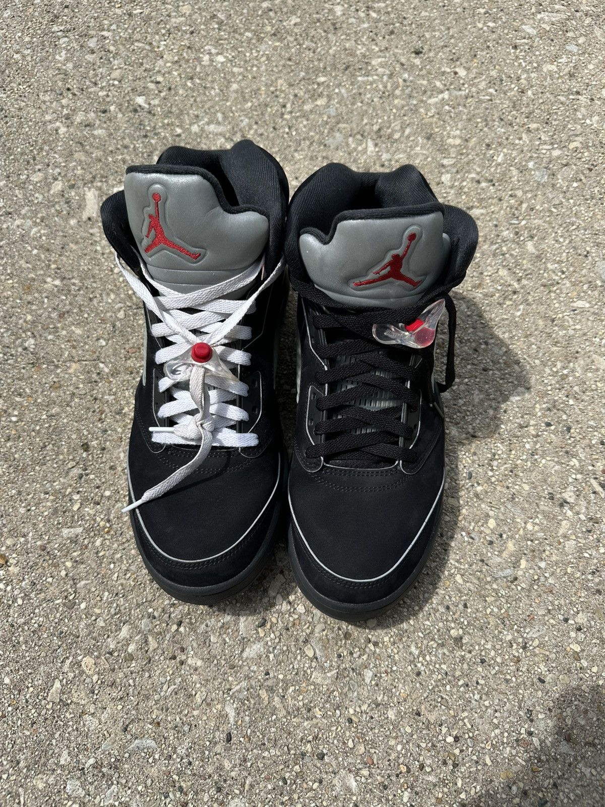 Jordan metallic black