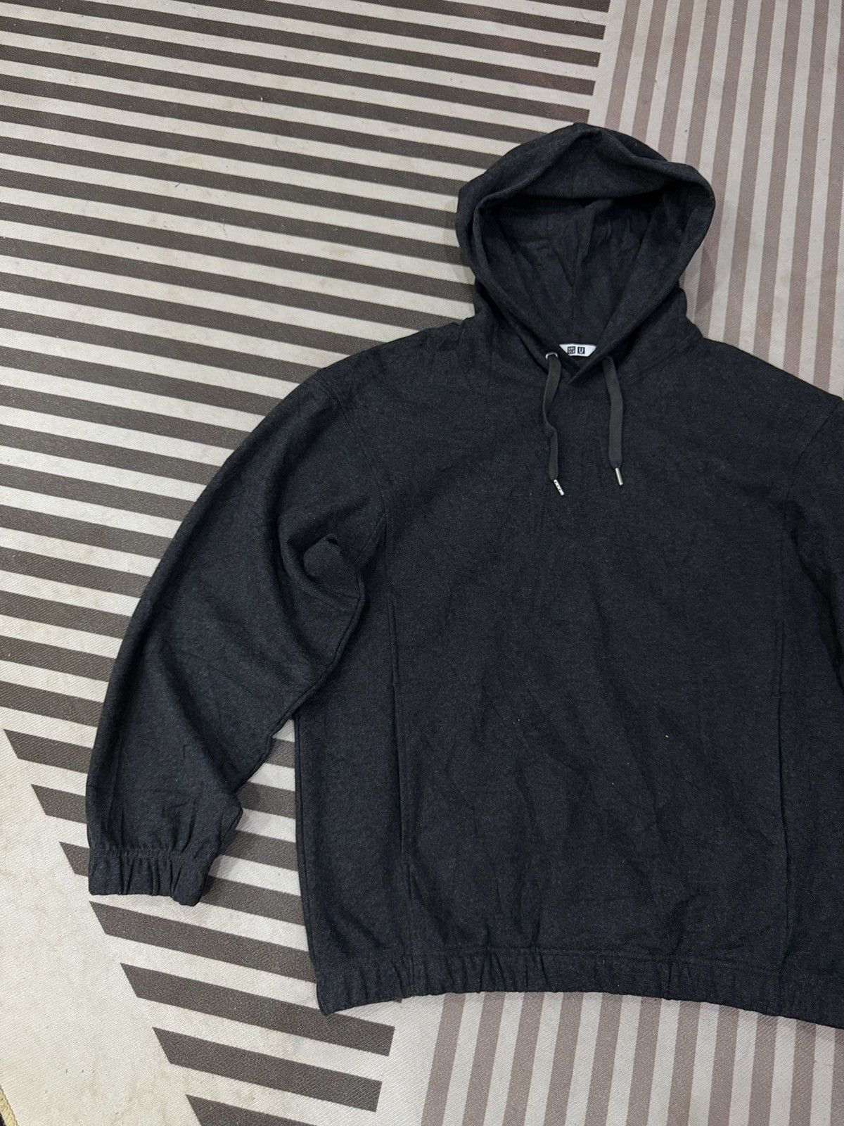 Uniqlo 🔥🔥🔥ARCHIVE UNIQLO HOODIE SWEATSHIRTS Size US M / EU 48-50 / 2 - 2 Thumbnail