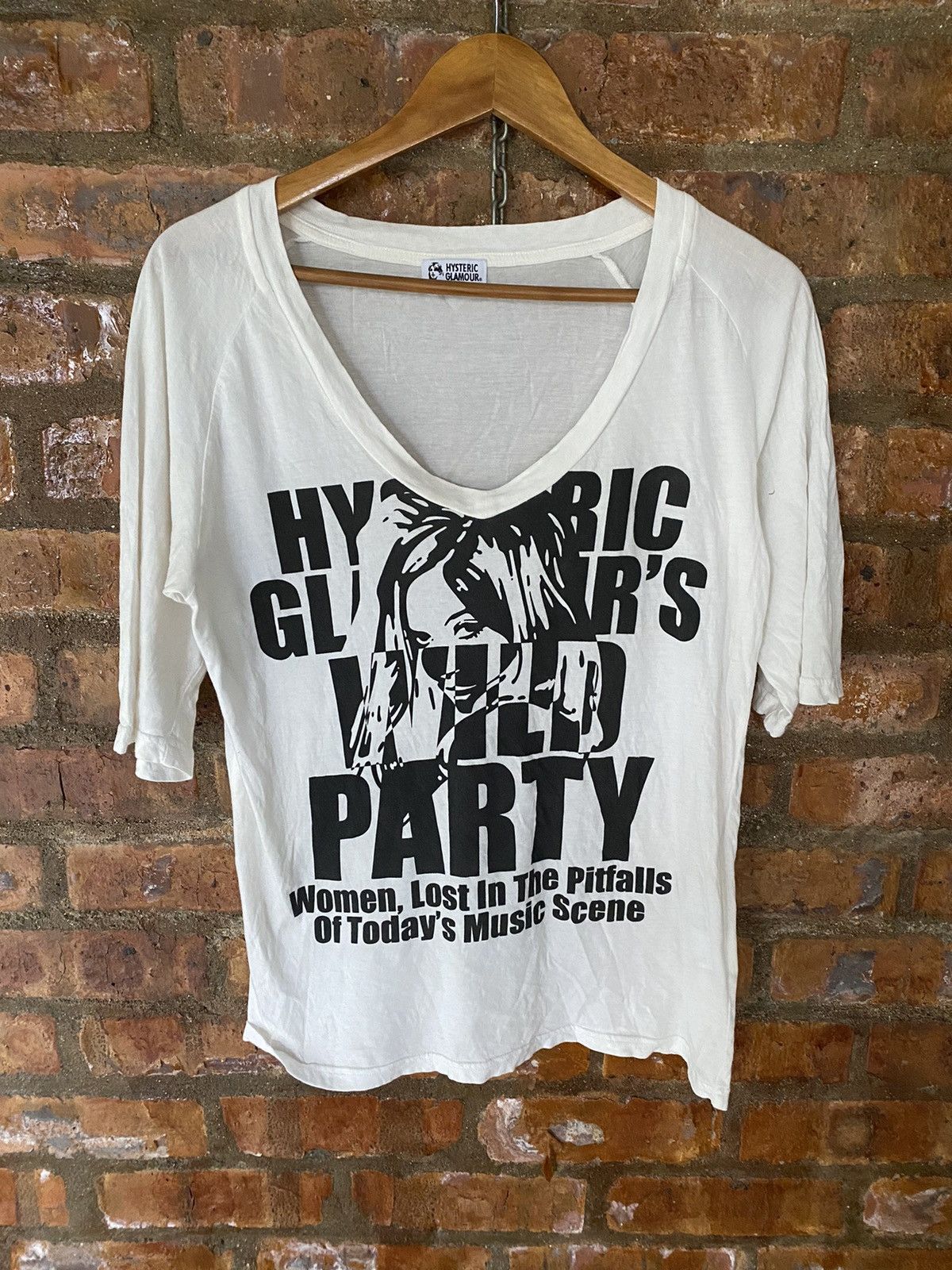 Hysteric Glamour HG wild party wide neck tee Size US M / EU 48-50 / 2 - 2 Thumbnail