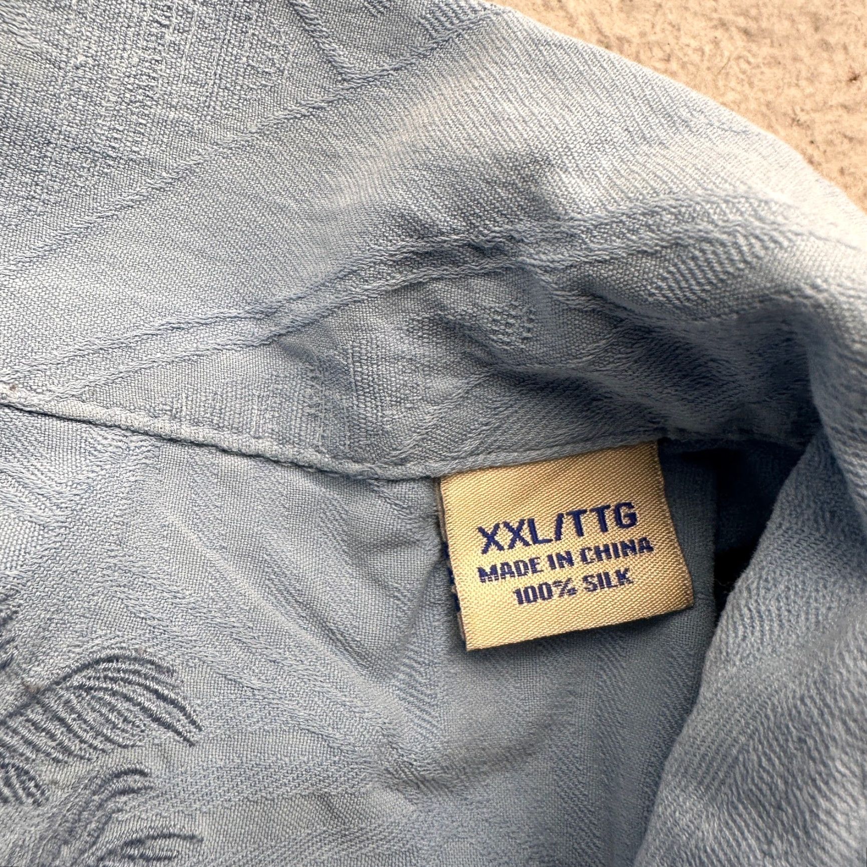 Tommy Bahama Tommy Bahama 100% Silk Textured Hawiian Short Sleeve Shirt Men XXL Blue Jacquard Jacquard Pocket Navy/Blue Sling? Size US XXL / EU 58 / 5 - 3 Thumbnail