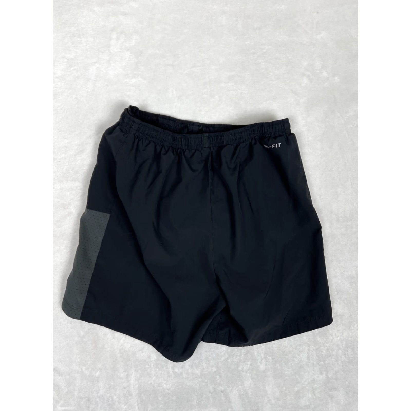 Nike Nike Dri Fit Running Athletic Shorts Women M Black Gray Stripe Swoosh Size 32" / US 10 / IT 46 - 6 Thumbnail