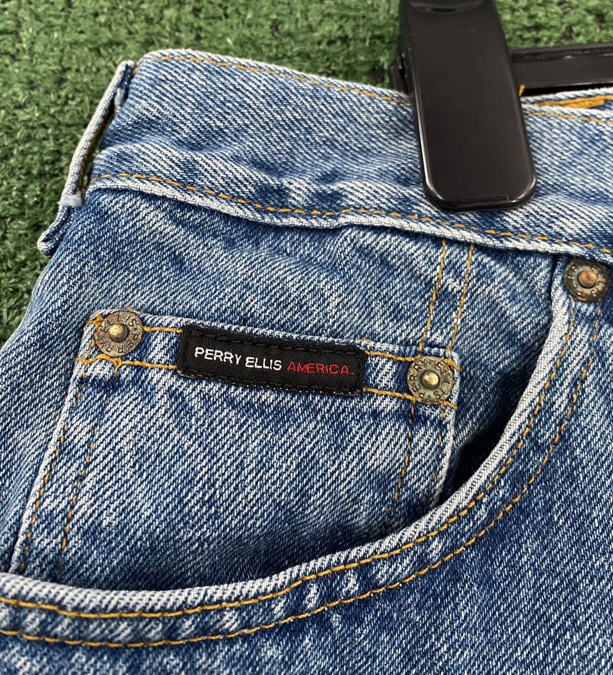 Perry Ellis Vintage 90’s Perry Ellis Denim Jean Shorts Jorts Mens Sz 43 Size US 43 - 3 Thumbnail