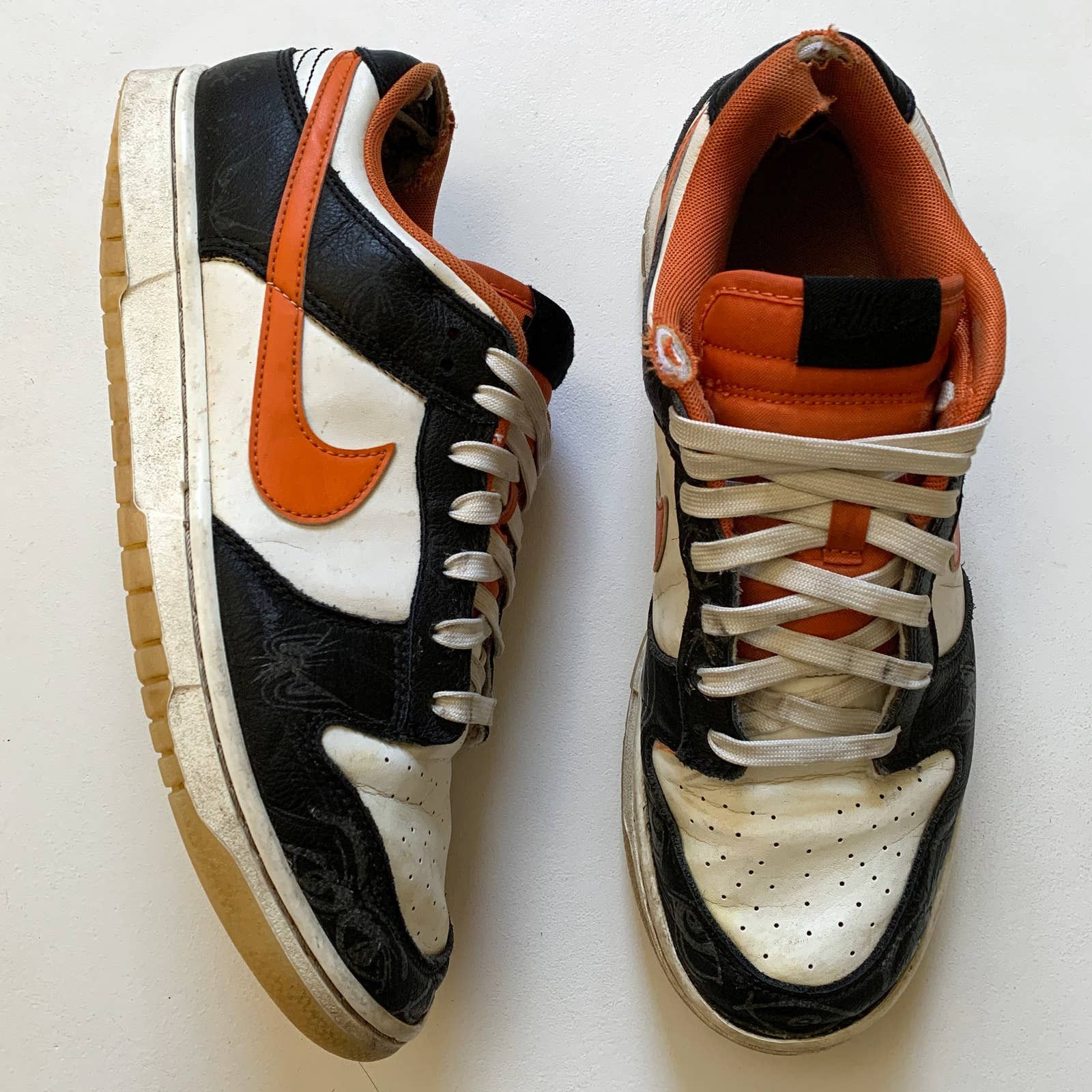 image of Nike Sb Dunk Low Prm "halloween" Sneakers in Orange, Men's (Size 11)